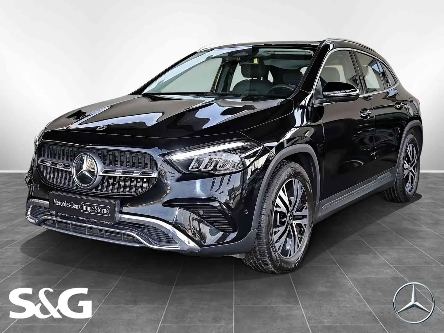 Mercedes-Benz GLA 180 Progressive AHK+PANO+CARPLY+18 ZOLL+LED Schwarz - 1