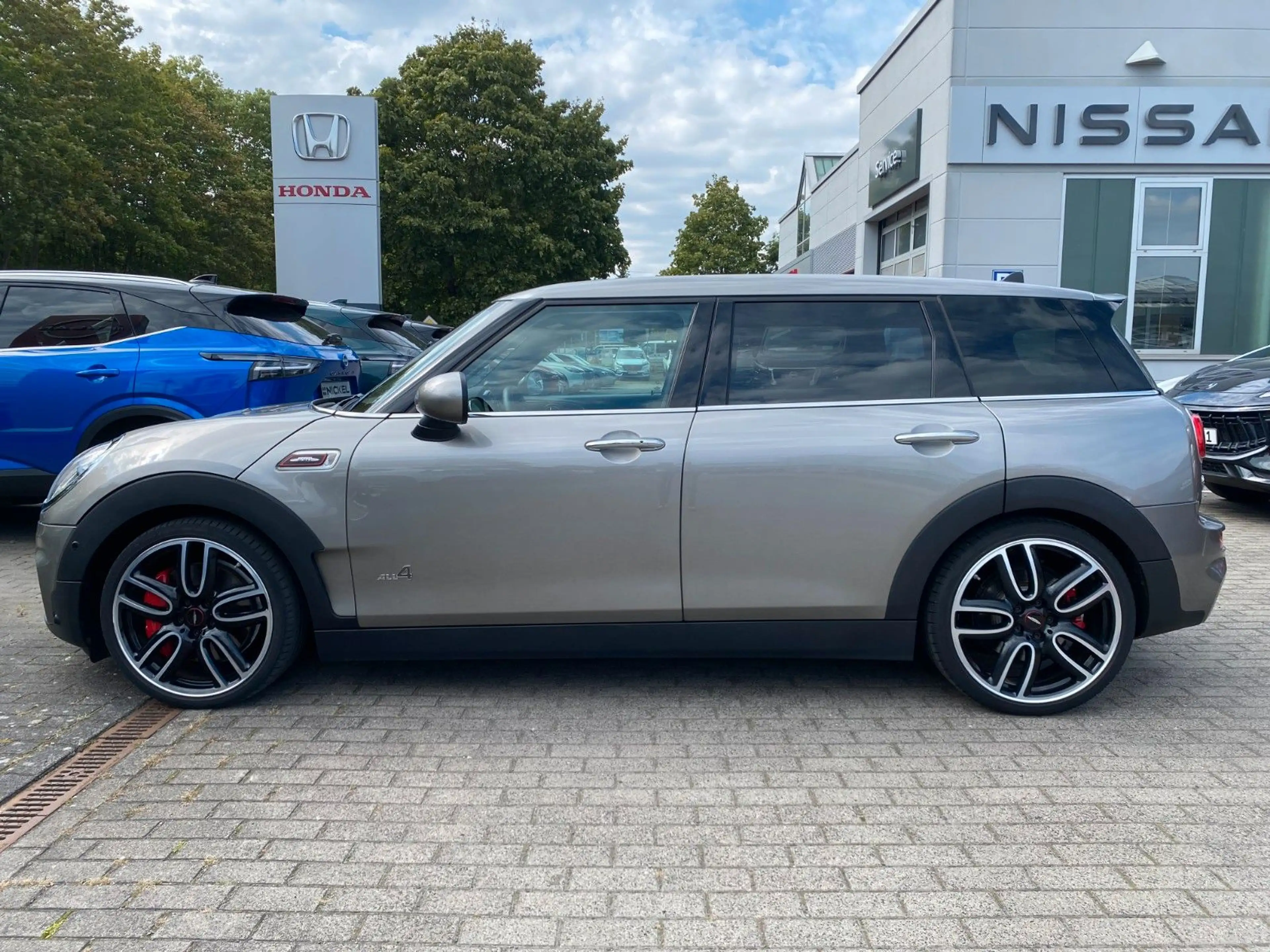 MINI John Cooper Works Clubman John Cooper Works All4 — photo 3