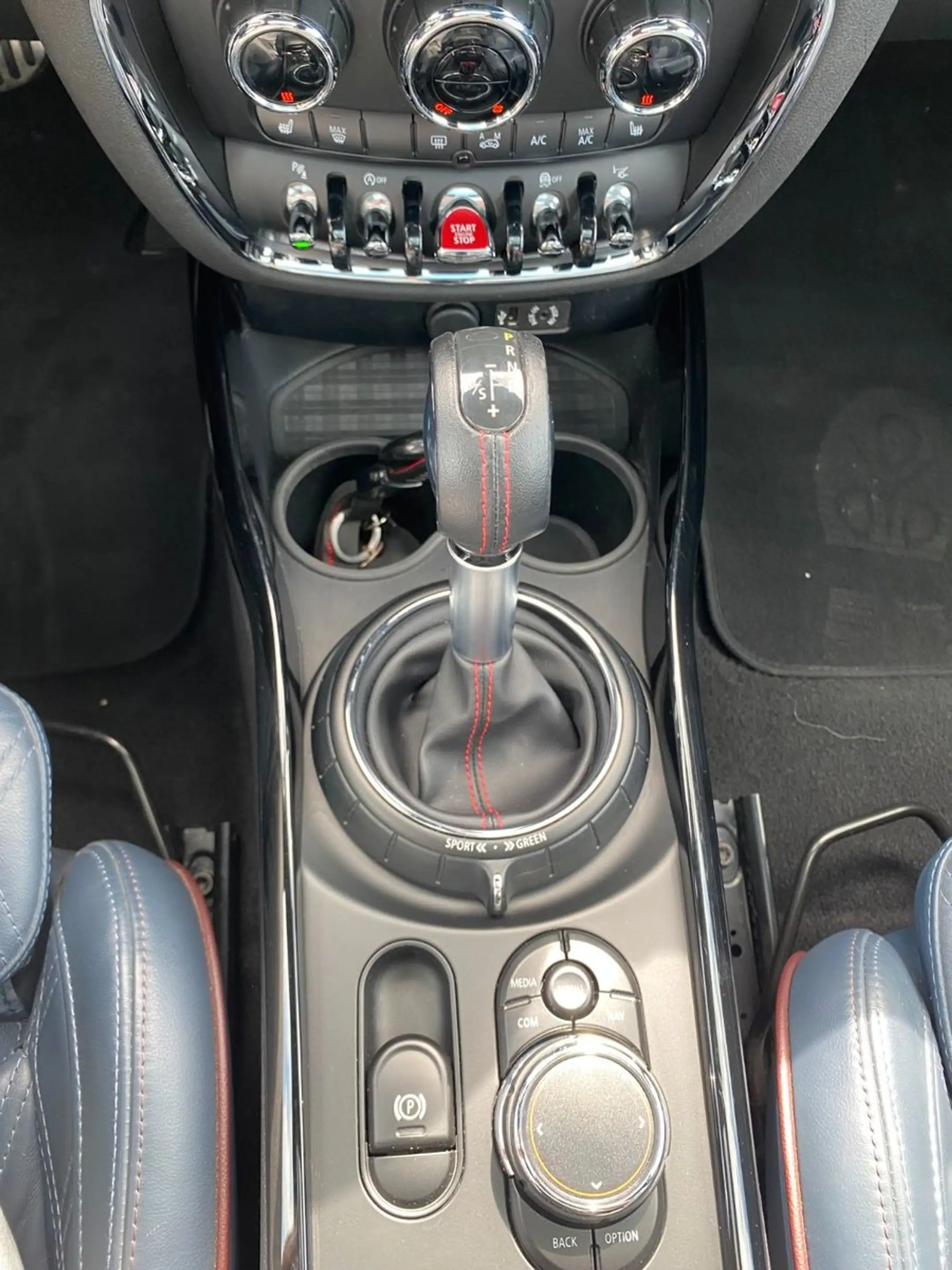 MINI John Cooper Works Clubman John Cooper Works All4 — photo 15