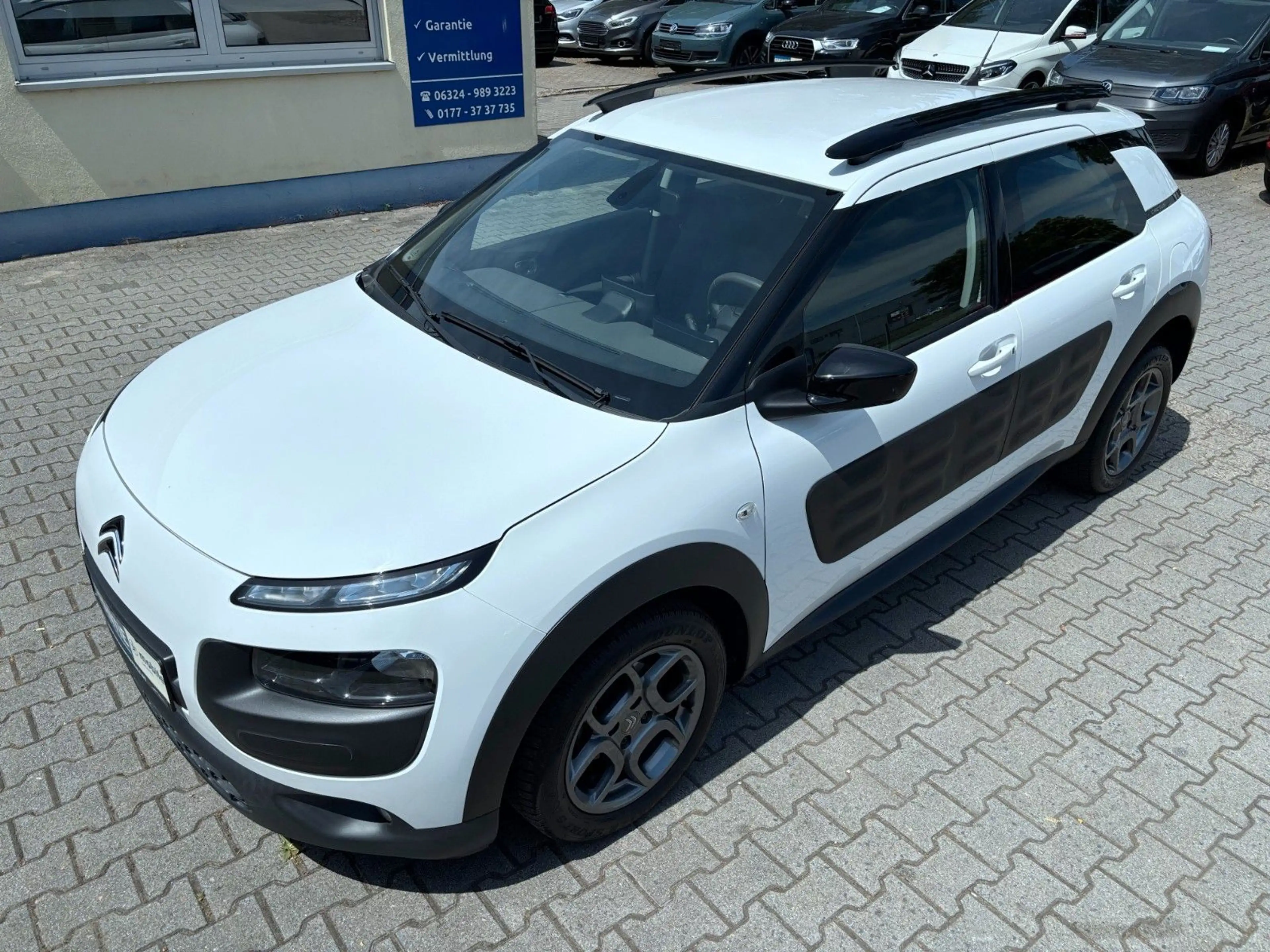 Citroen C4 Cactus BlueHDi 100 S&S ETG6 Selection 1-Hand — photo 8