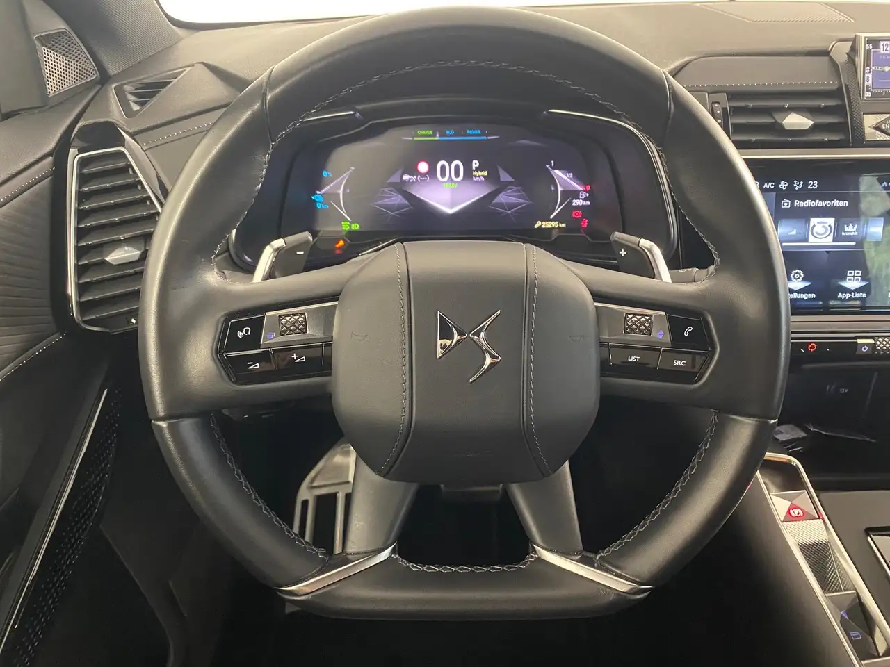 DS Automobiles DS 7 E-Tense 300 Hybrid 4x4 Opera S&S LED*NAVI*RFK 1... 7