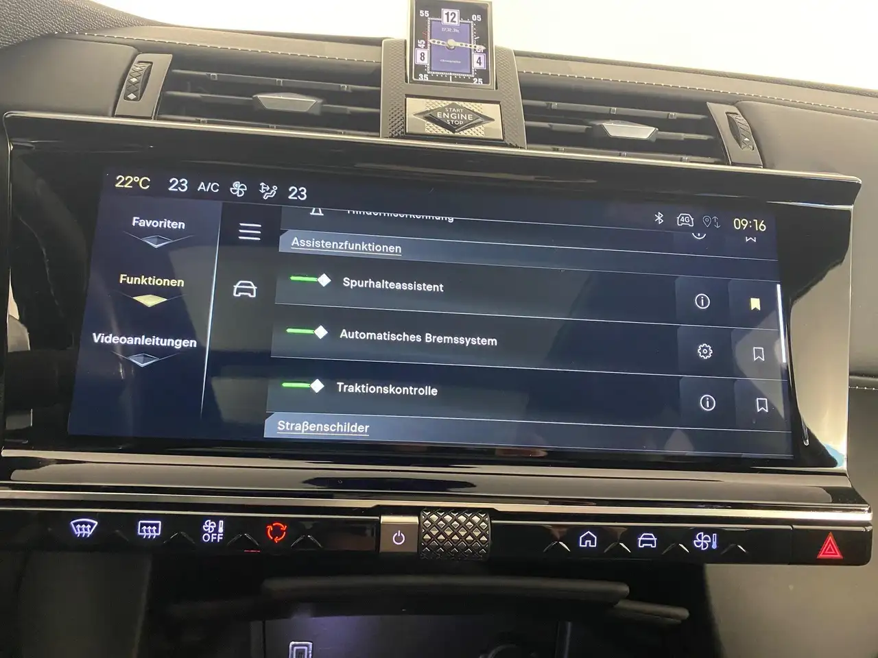 DS Automobiles DS 7 E-Tense 300 Hybrid 4x4 Opera S&S LED*NAVI*RFK 1... 14