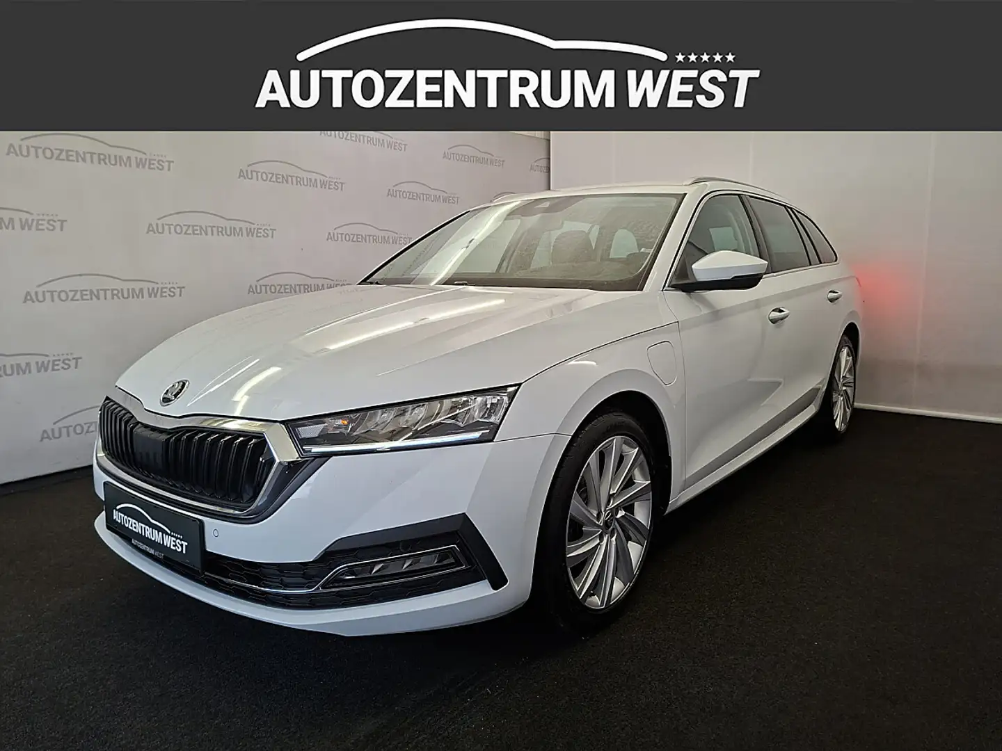 Skoda Octavia Combi 1,5 iV Style DSG...NAVI/Head-Up/LED Weiß - 1
