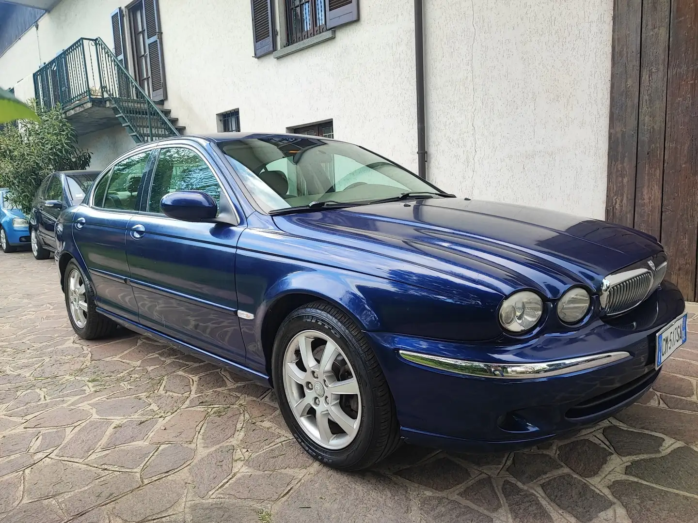 Jaguar X-Type 2.5 V6 Sport GPL 4x4 196 CV berlina Blu/Azzurro - 2
