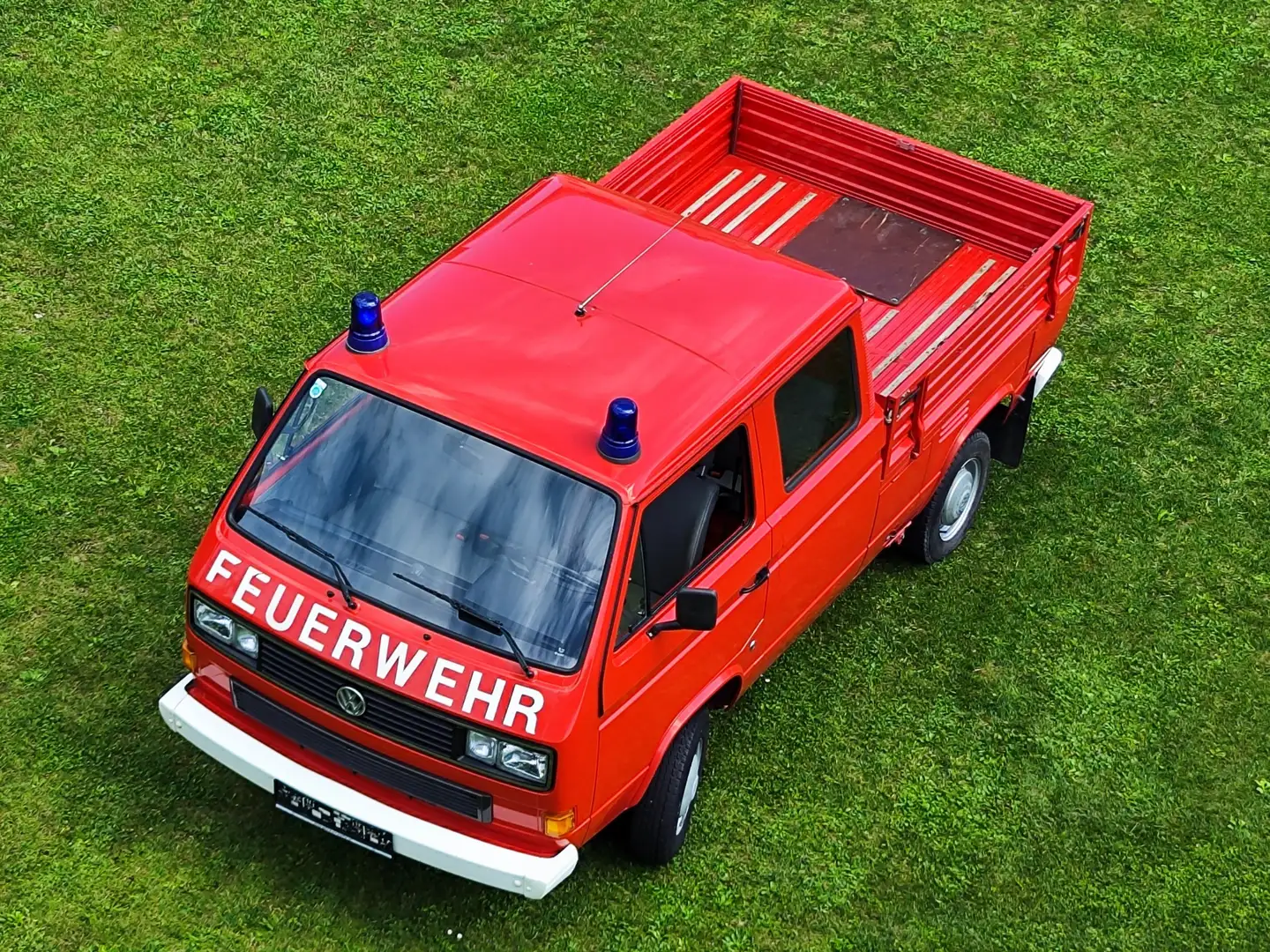 Oldtimer Volkswagen T3 Doka Syncro Rot - 1