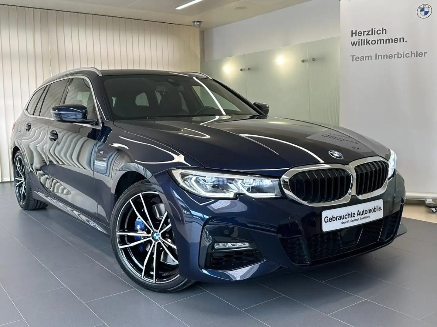 BMW 330 d xDrive Blau - 1
