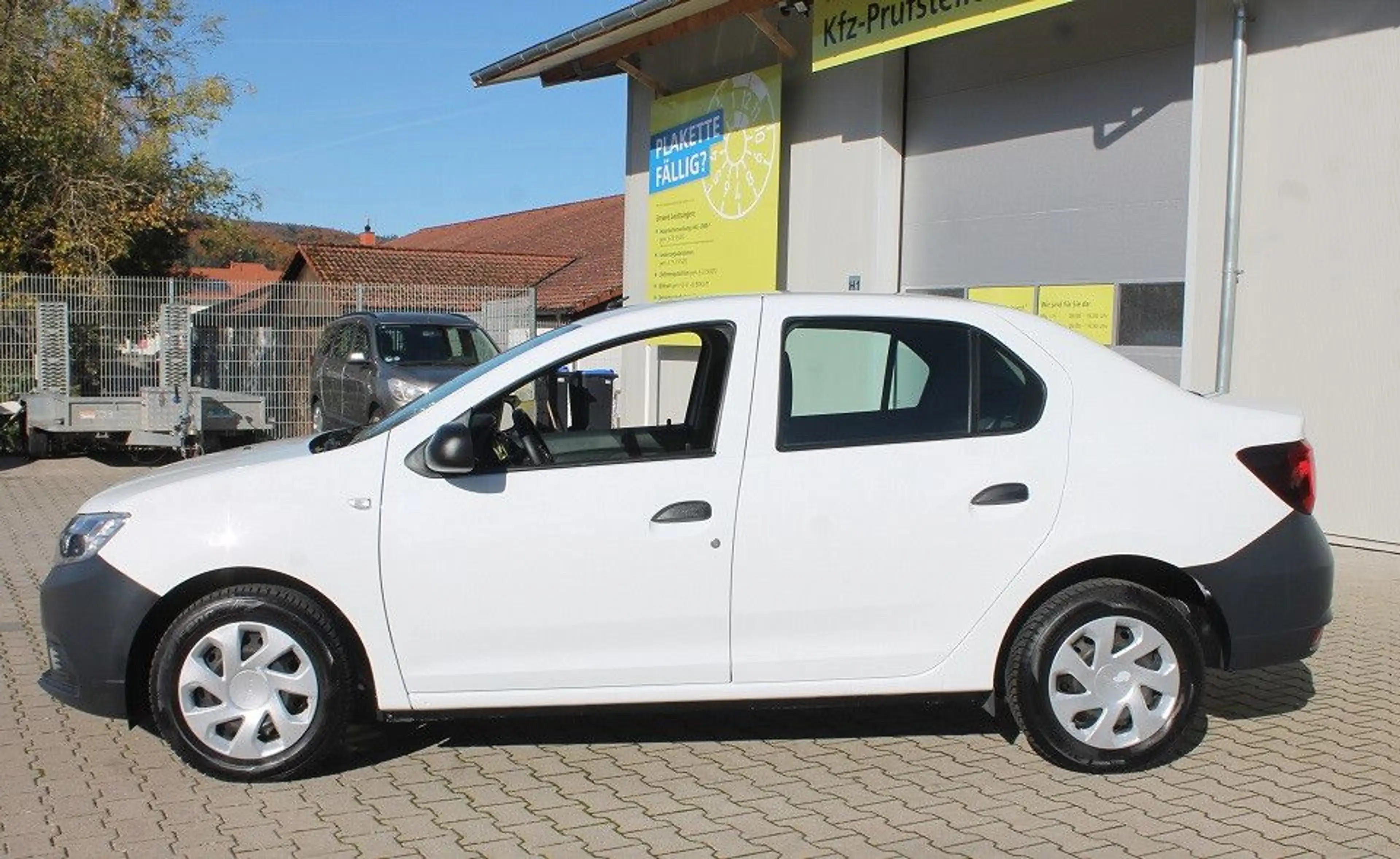 Dacia Logan Tüv neu,gepflegt,wenig Km,PDC,AHK,Finanz. — photo 5