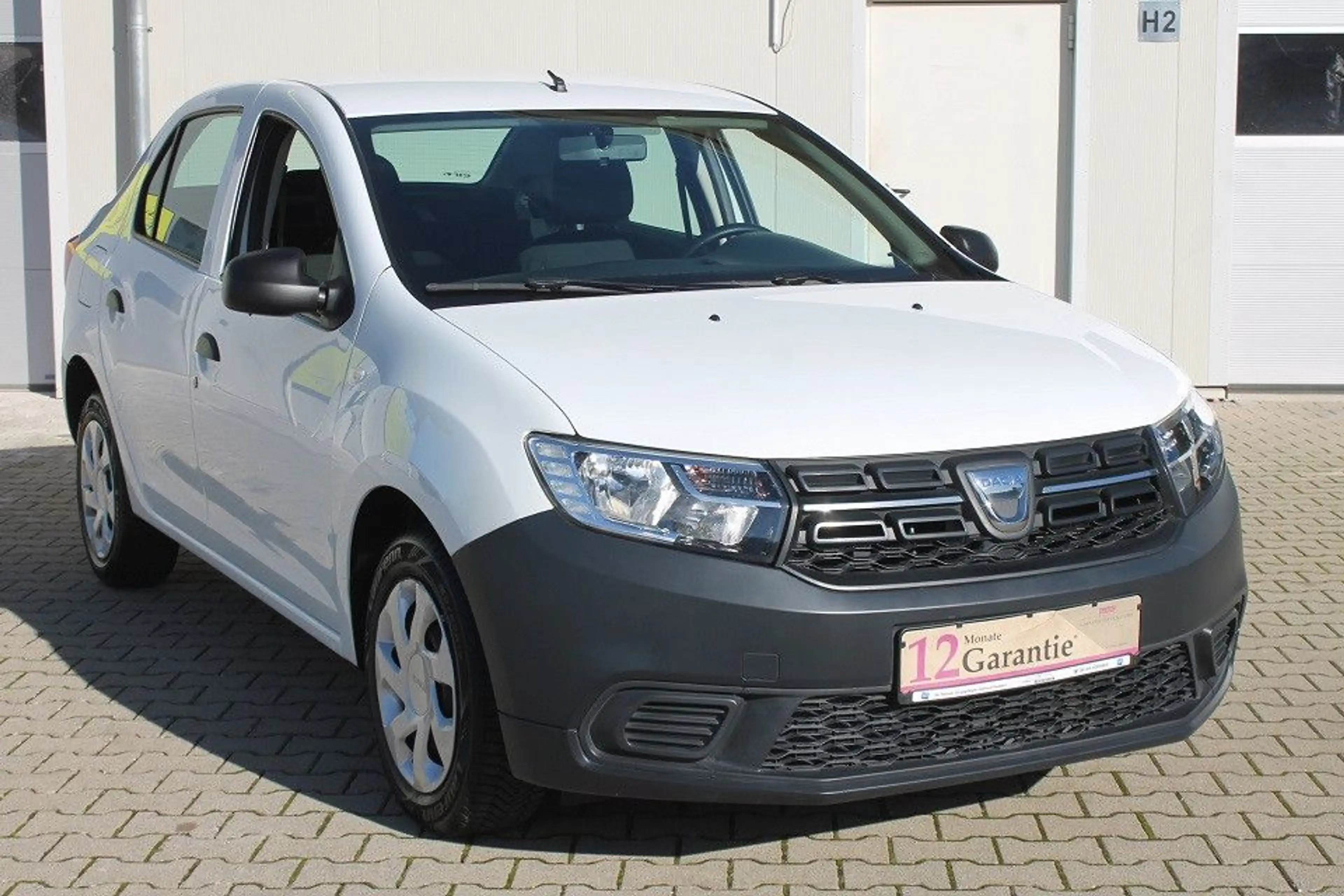 Dacia Logan Tüv neu,gepflegt,wenig Km,PDC,AHK,Finanz. — photo 2