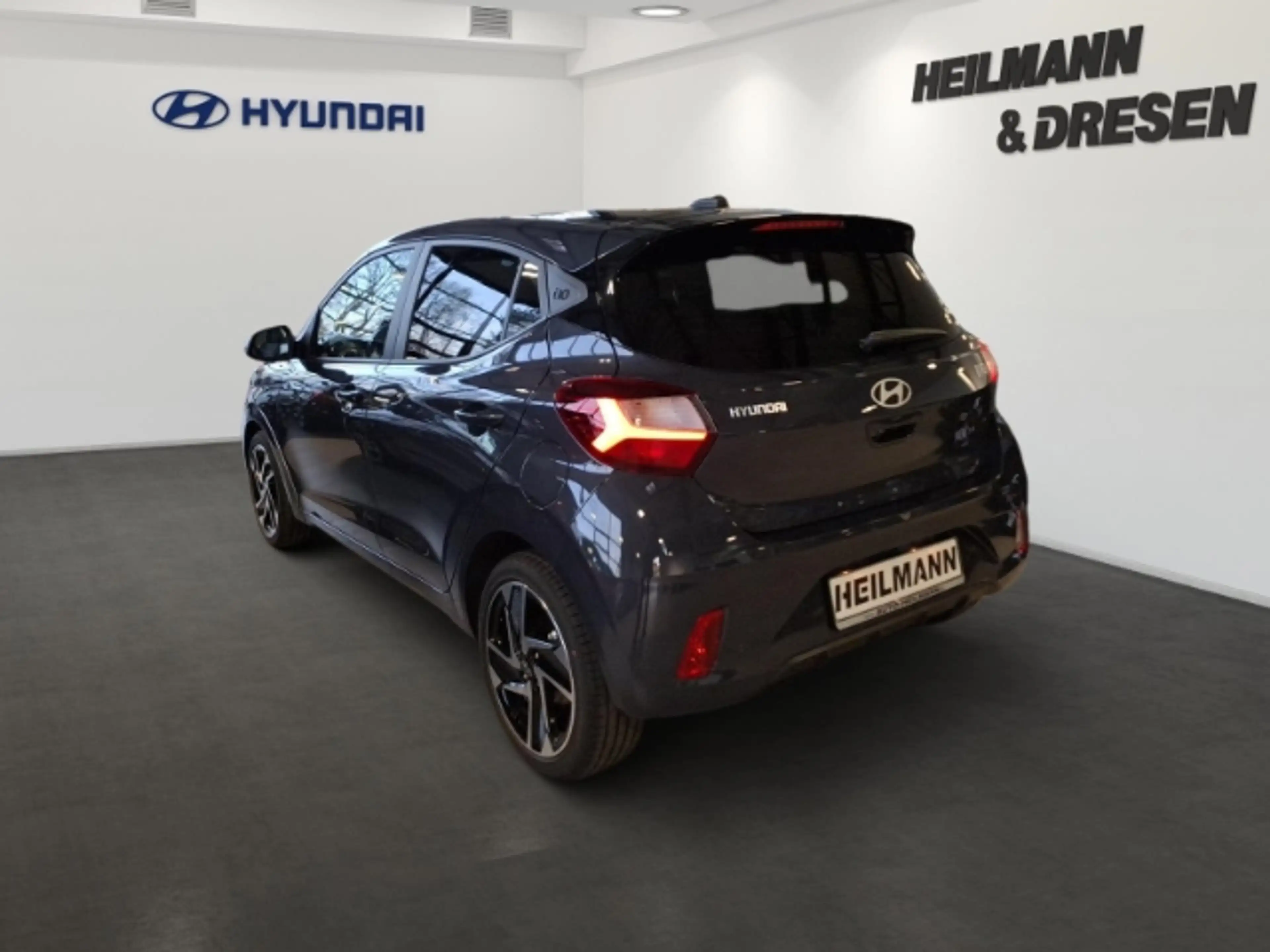 Hyundai i10 Prime 1.2/Navi/Klimaautomatik/Lenkrad/Sitzheizung/ — photo 4