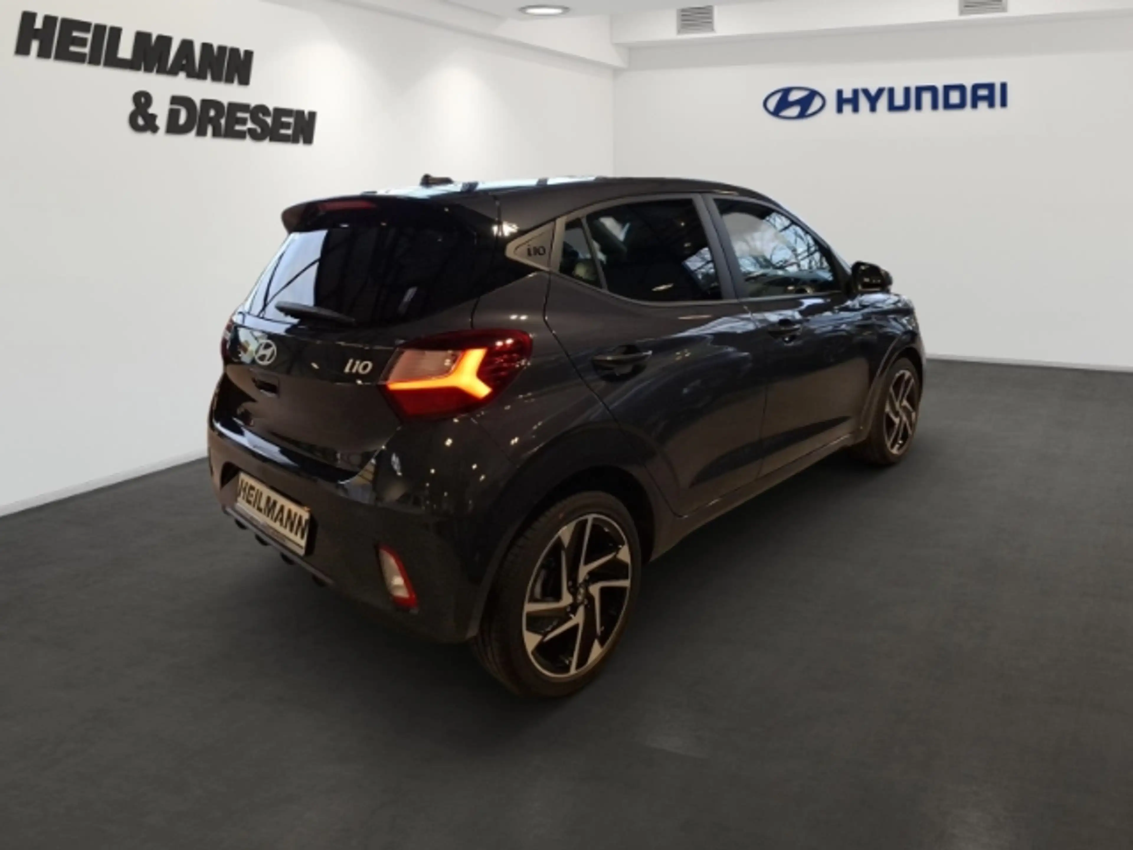 Hyundai i10 Prime 1.2/Navi/Klimaautomatik/Lenkrad/Sitzheizung/ — photo 3