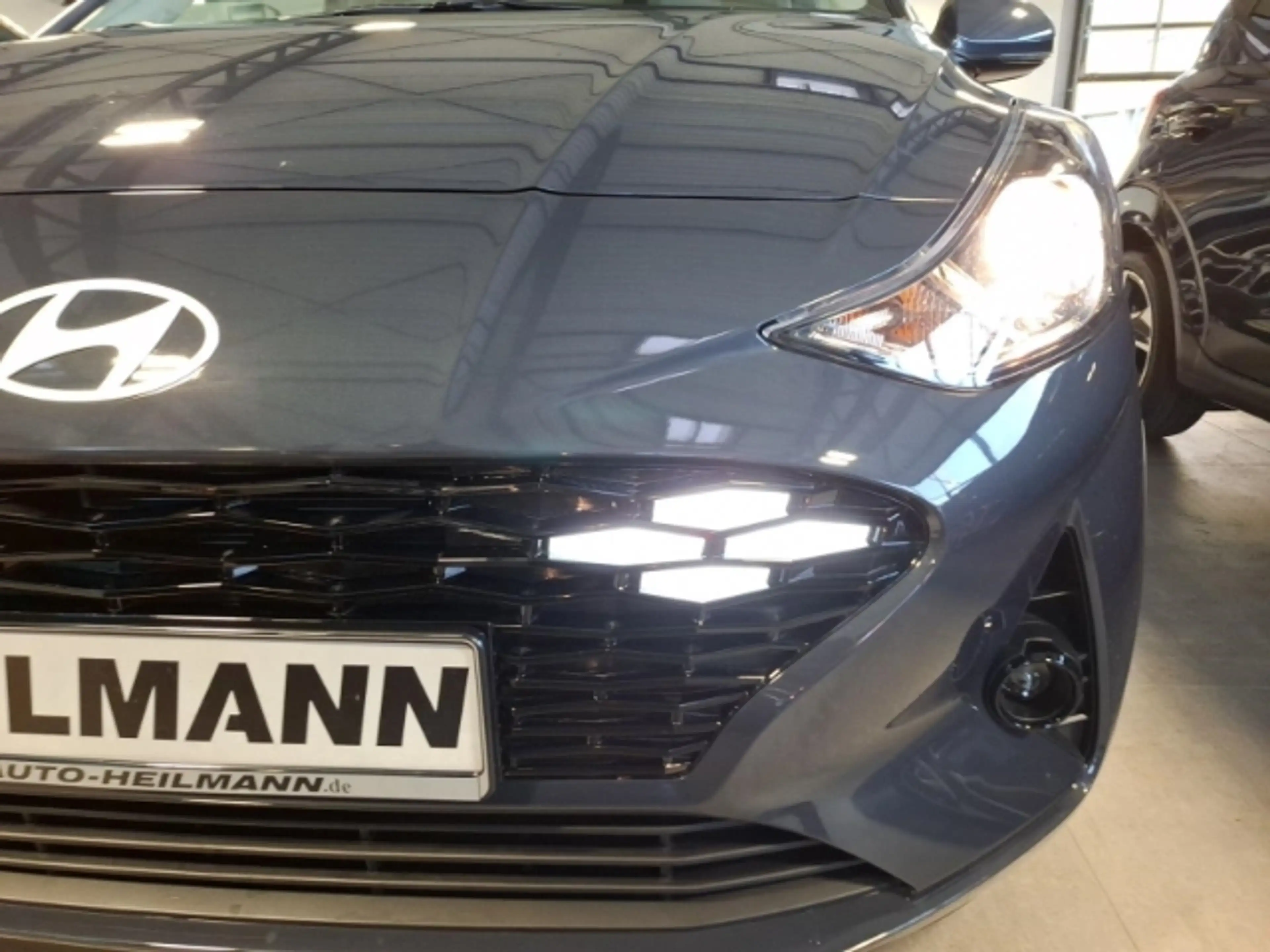Hyundai i10 Prime 1.2/Navi/Klimaautomatik/Lenkrad/Sitzheizung/ — photo 5