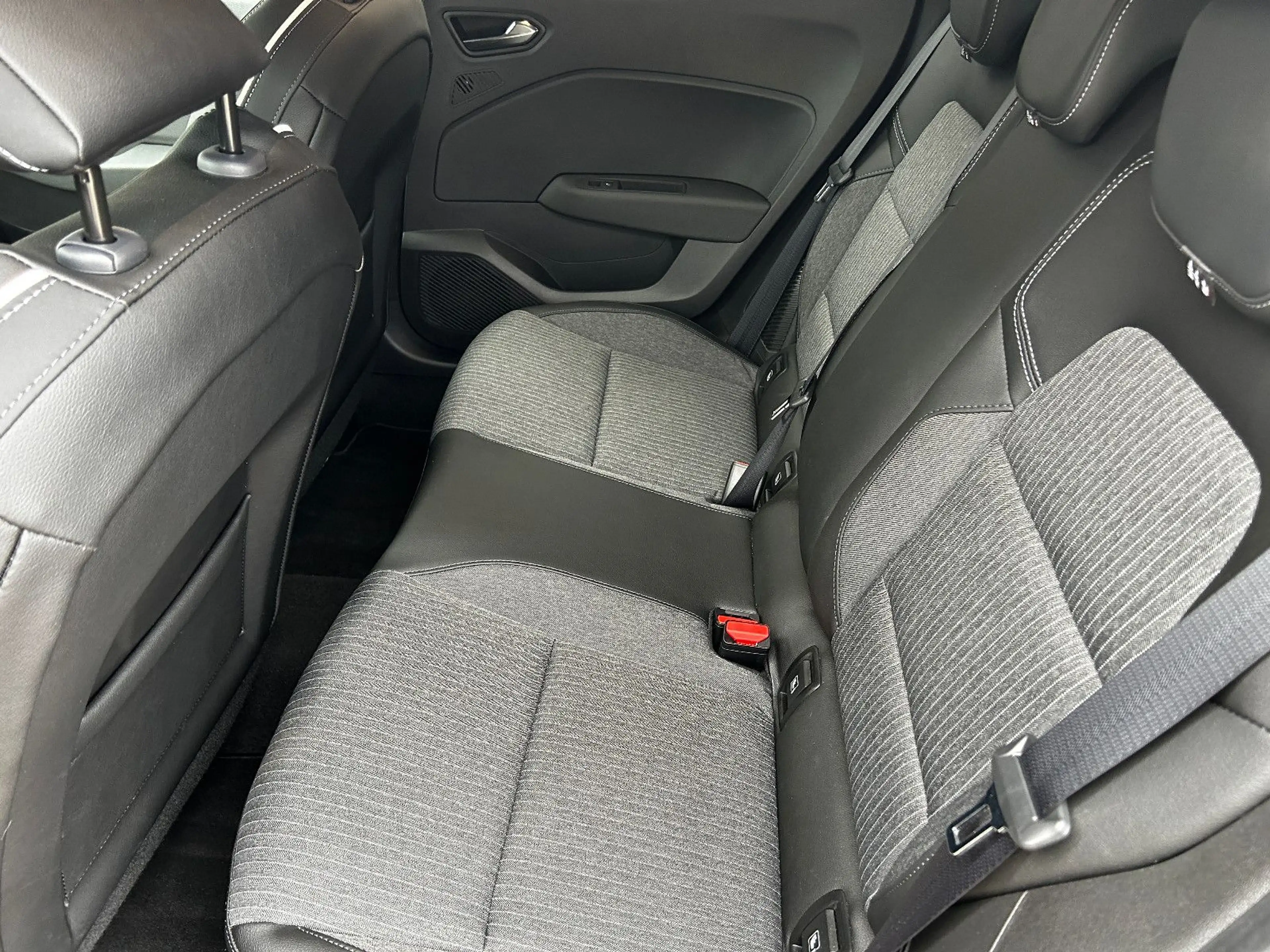 Mitsubishi Colt 1.6 Hybrid Top, Neupreis 31.000,-€ — photo 15