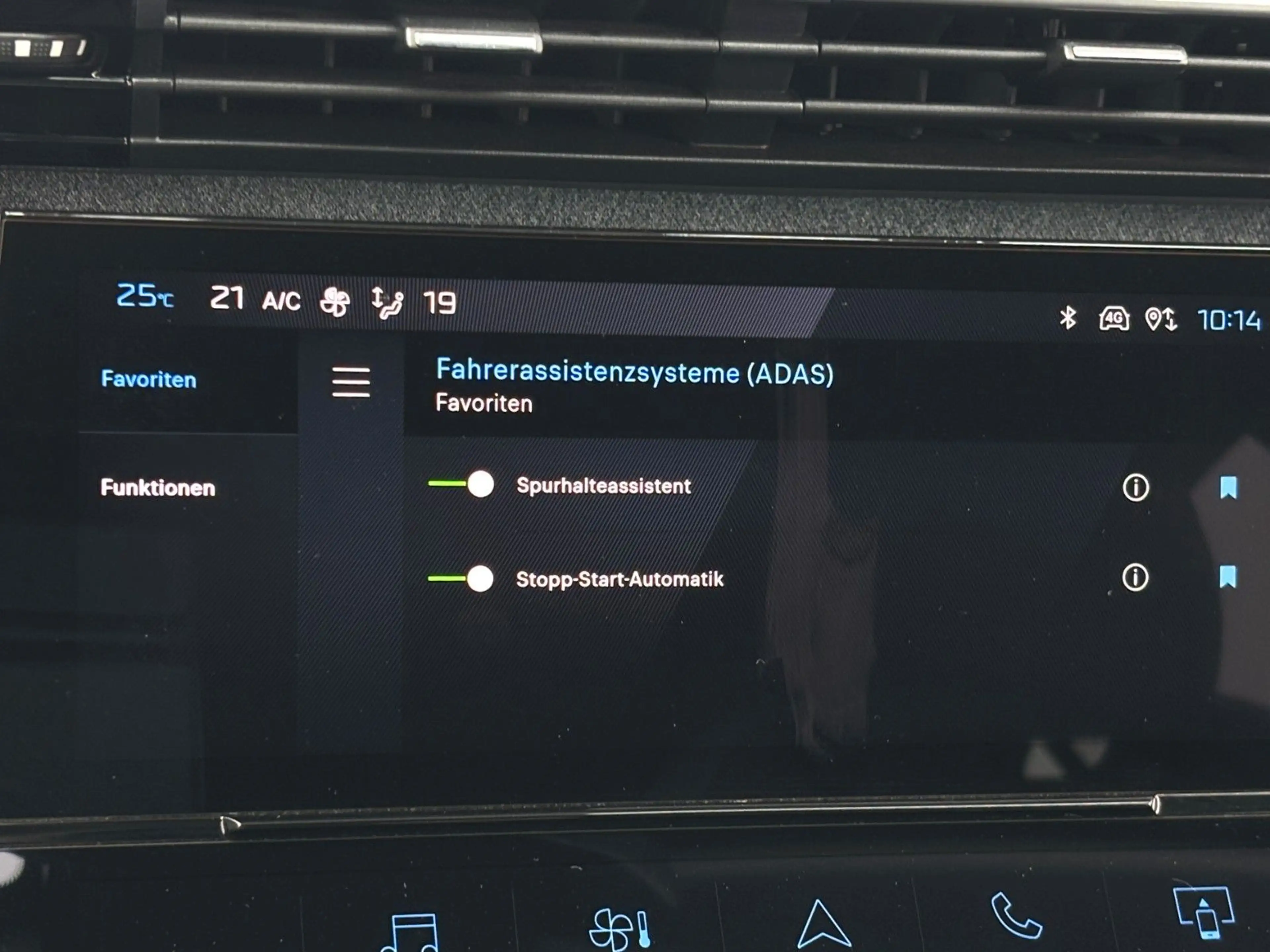Peugeot 308 Allure,Kamera,LED,MirrorScr,Navi — photo 9