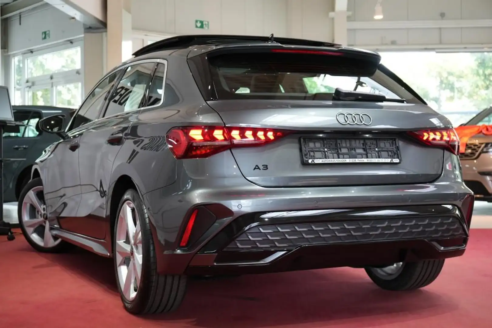 Audi A3 35 TDI Sportback S line*MATRIX*Pano*Kamera*Vi Gris - 2