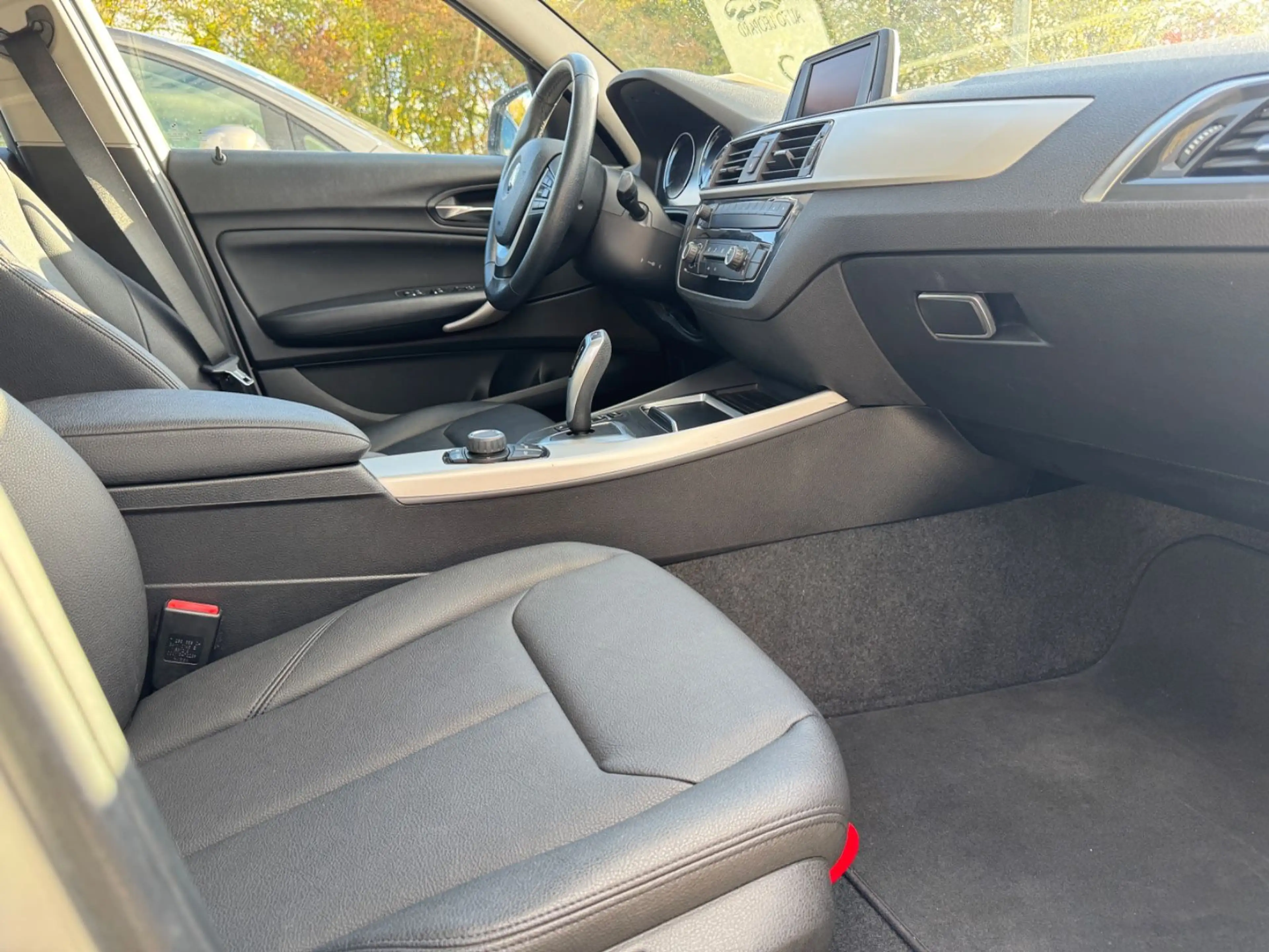 BMW 120 1 Limousine 5-trg. 120 i Advantage — photo 9