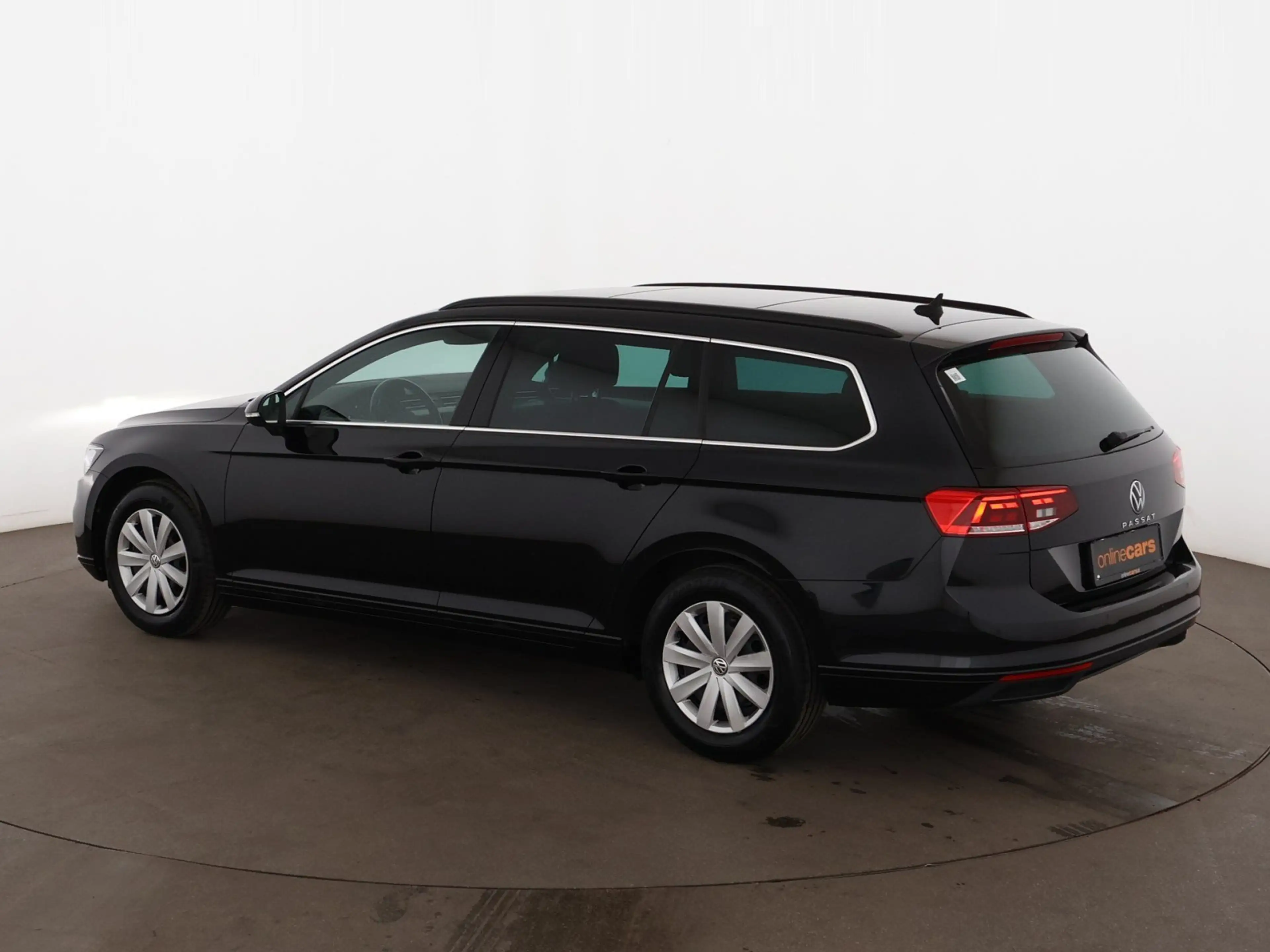 Volkswagen Passat Variant 2.0 TDI Business Aut LED SKY AHK — photo 7
