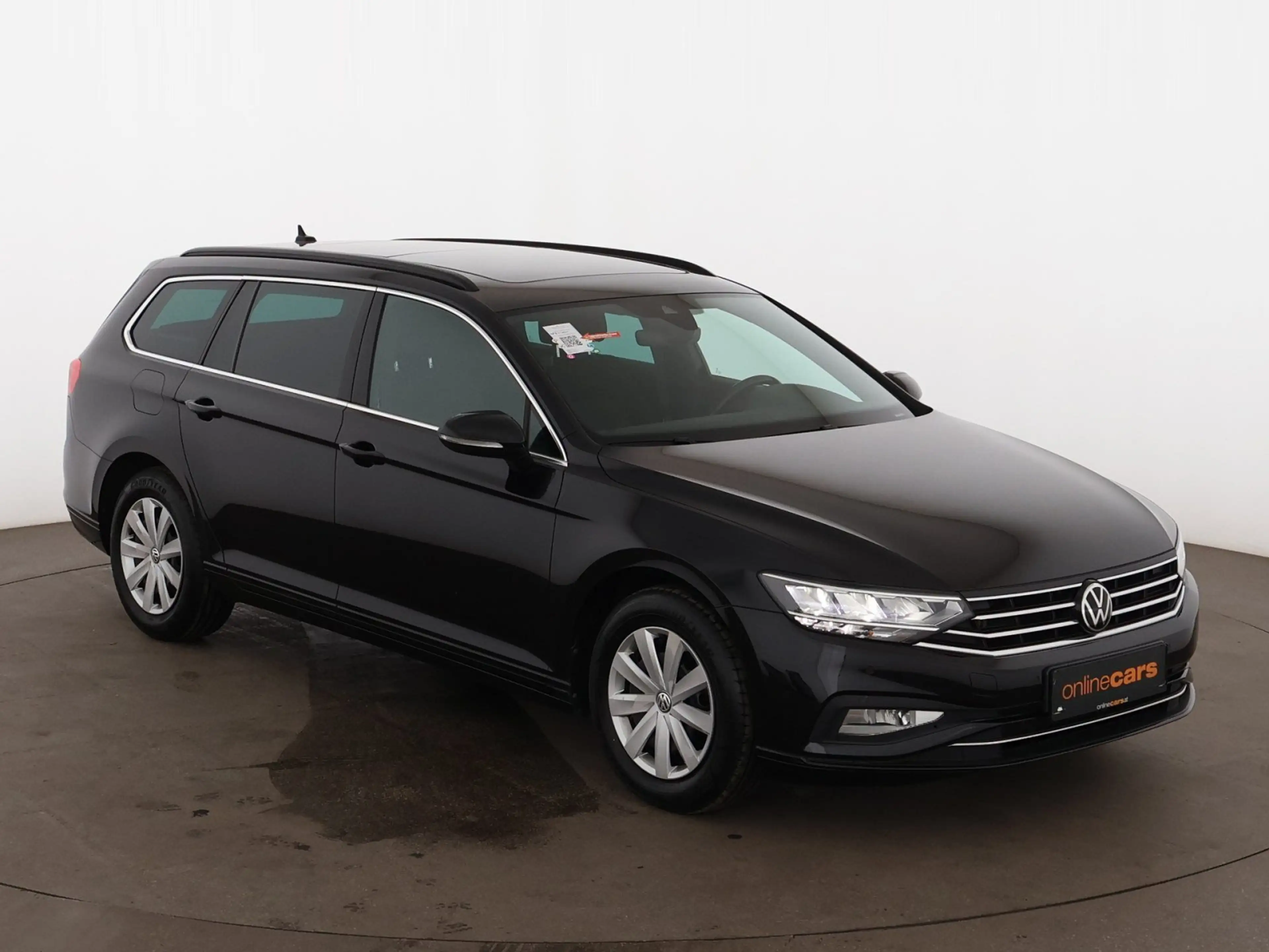 Volkswagen Passat Variant 2.0 TDI Business Aut LED SKY AHK — photo 5