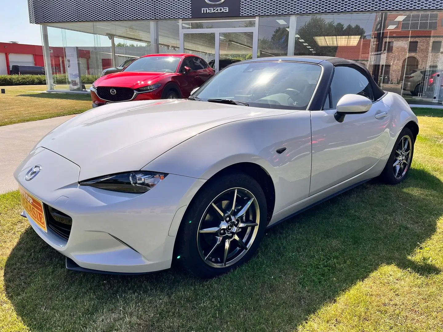 Mazda MX-5 1.5i Skyactiv-G Skycruise (EU6d-TEMP) Blanc - 1