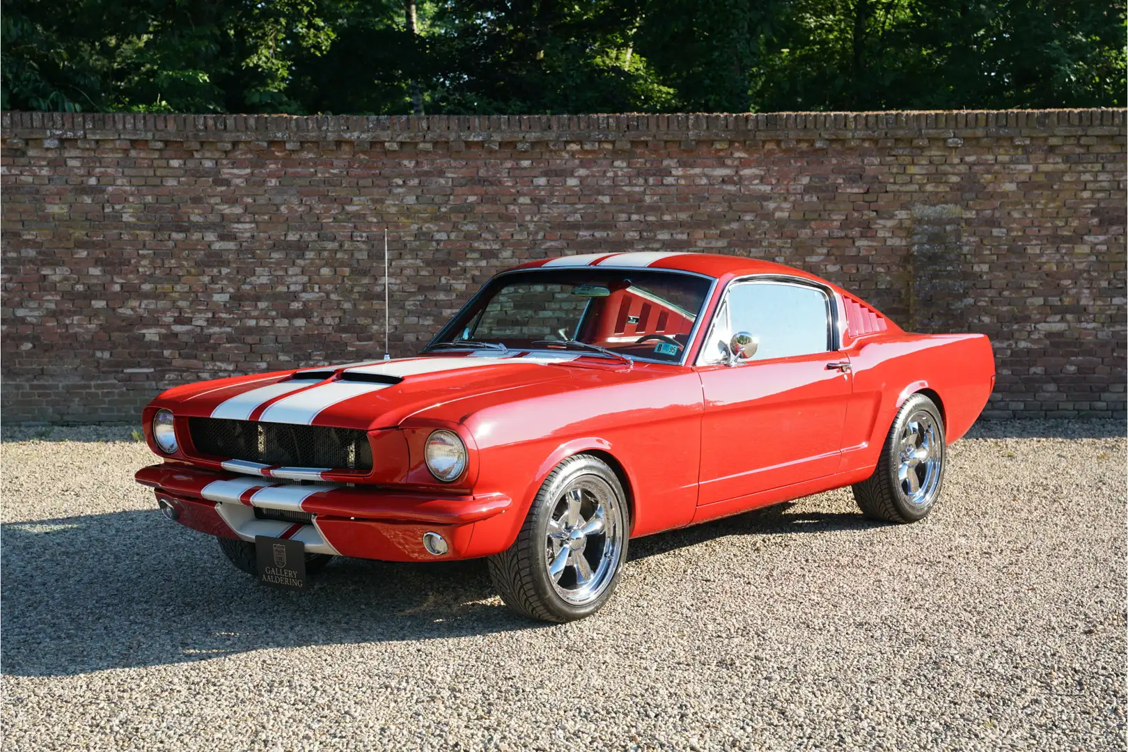 Ford Mustang Fastback "302 V8-Madness Power by Karl Ness", Rest Rood - 1