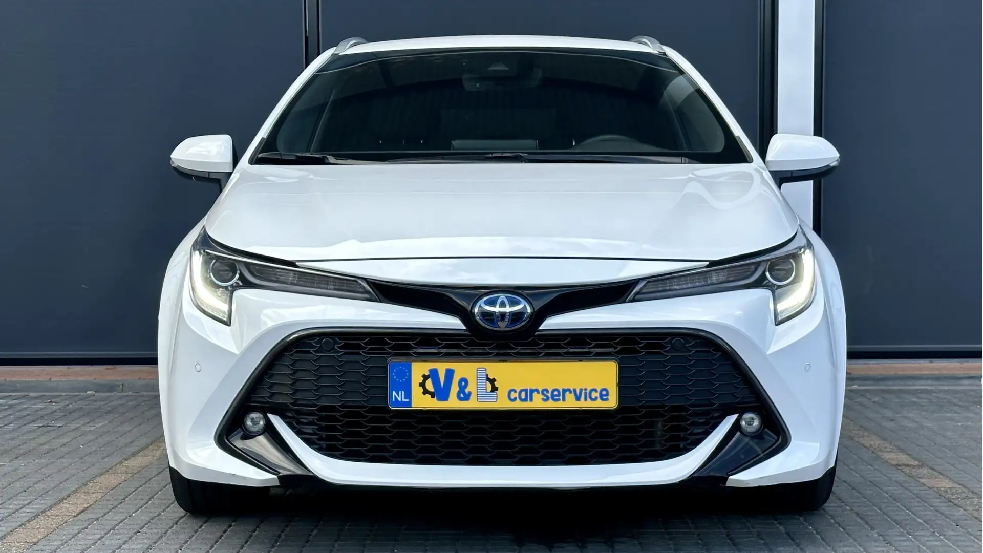 Toyota Corolla Touring Sports 1.8 Hybrid Dynamic / Stoel/stuur ve Wit - 2