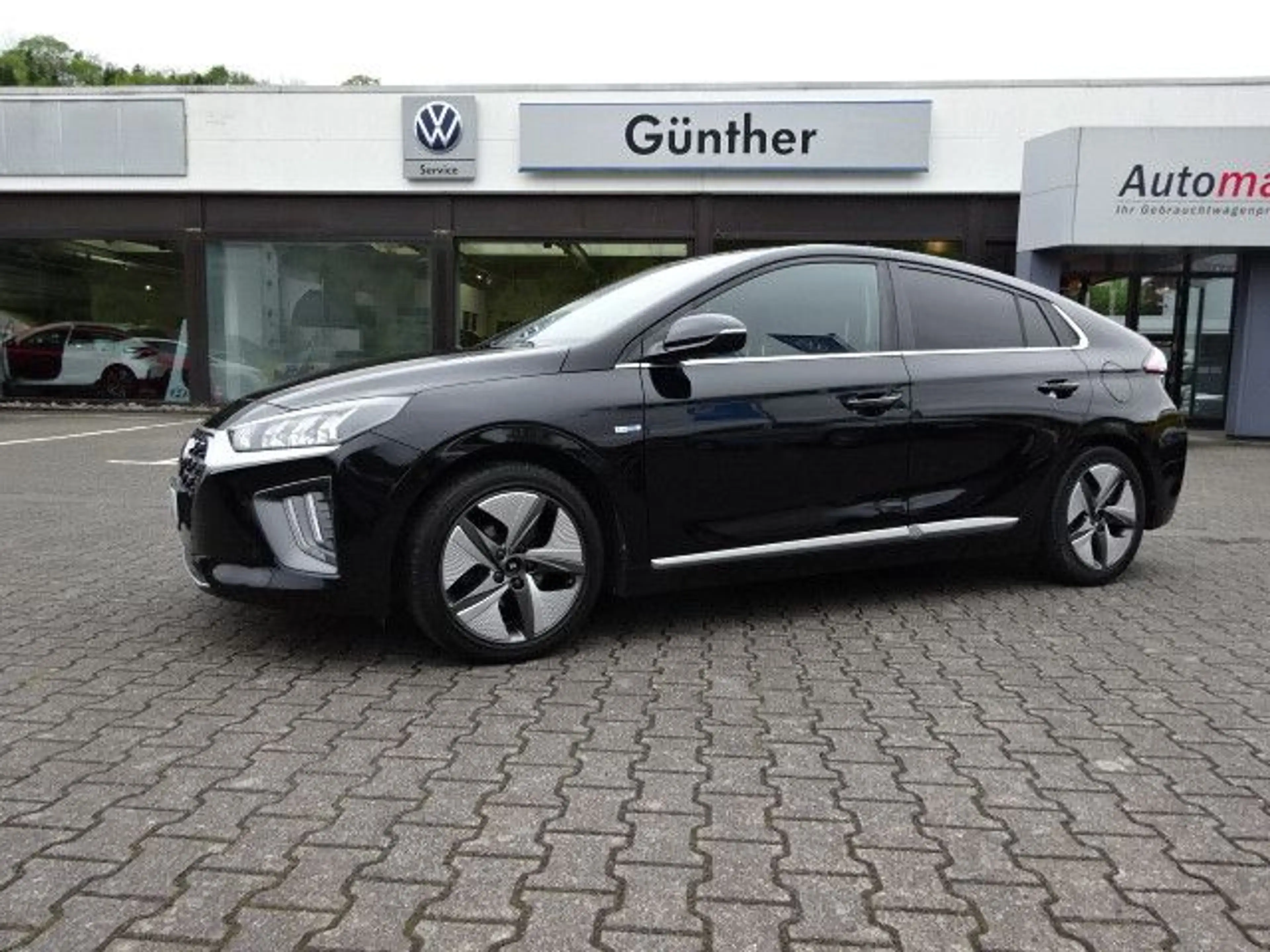 Hyundai IONIQ 1,6 GDI Premium Hybrid *LED*NAVI*LEDER