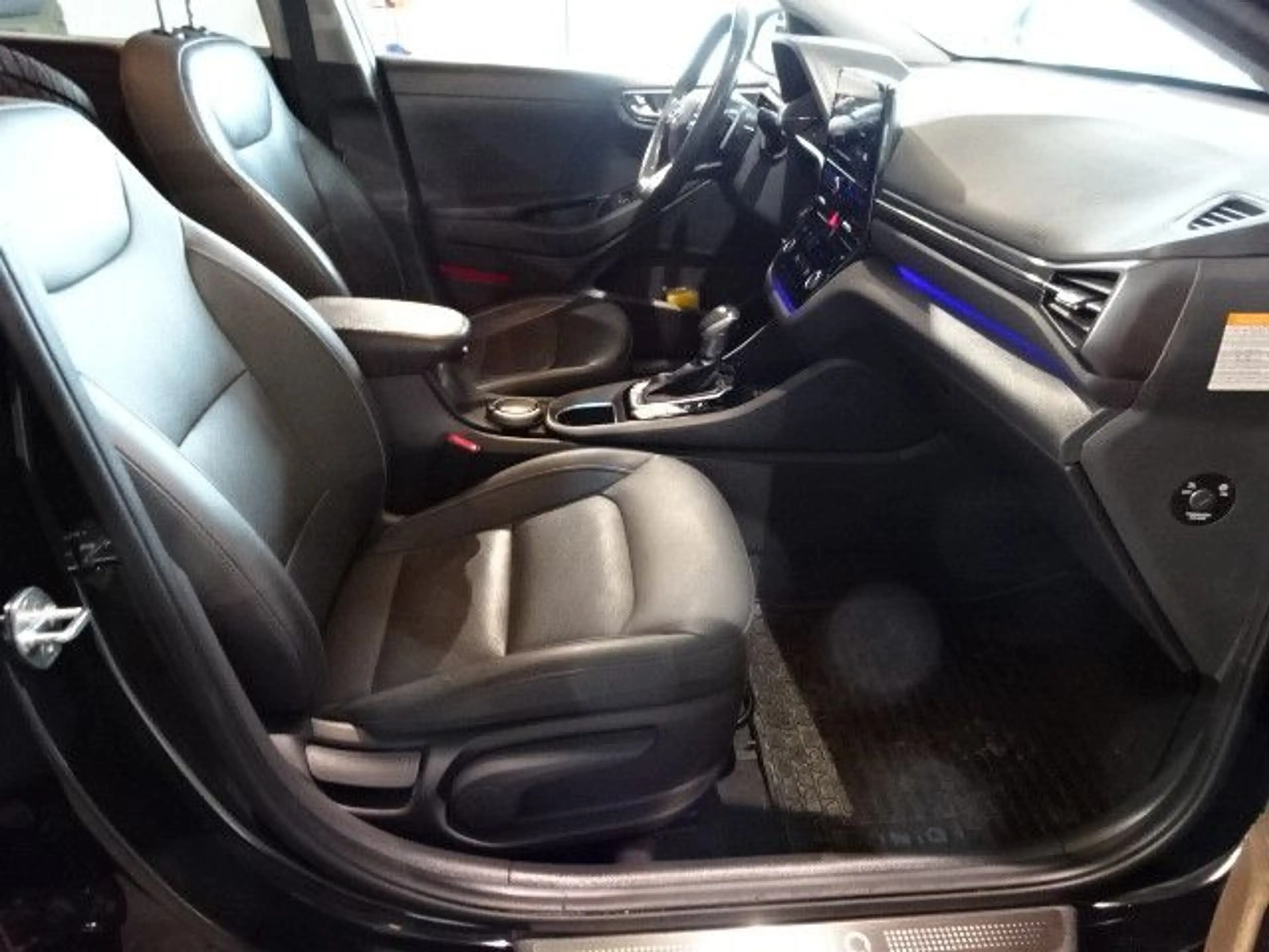 Hyundai IONIQ 1,6 GDI Premium Hybrid *LED*NAVI*LEDER — photo 6
