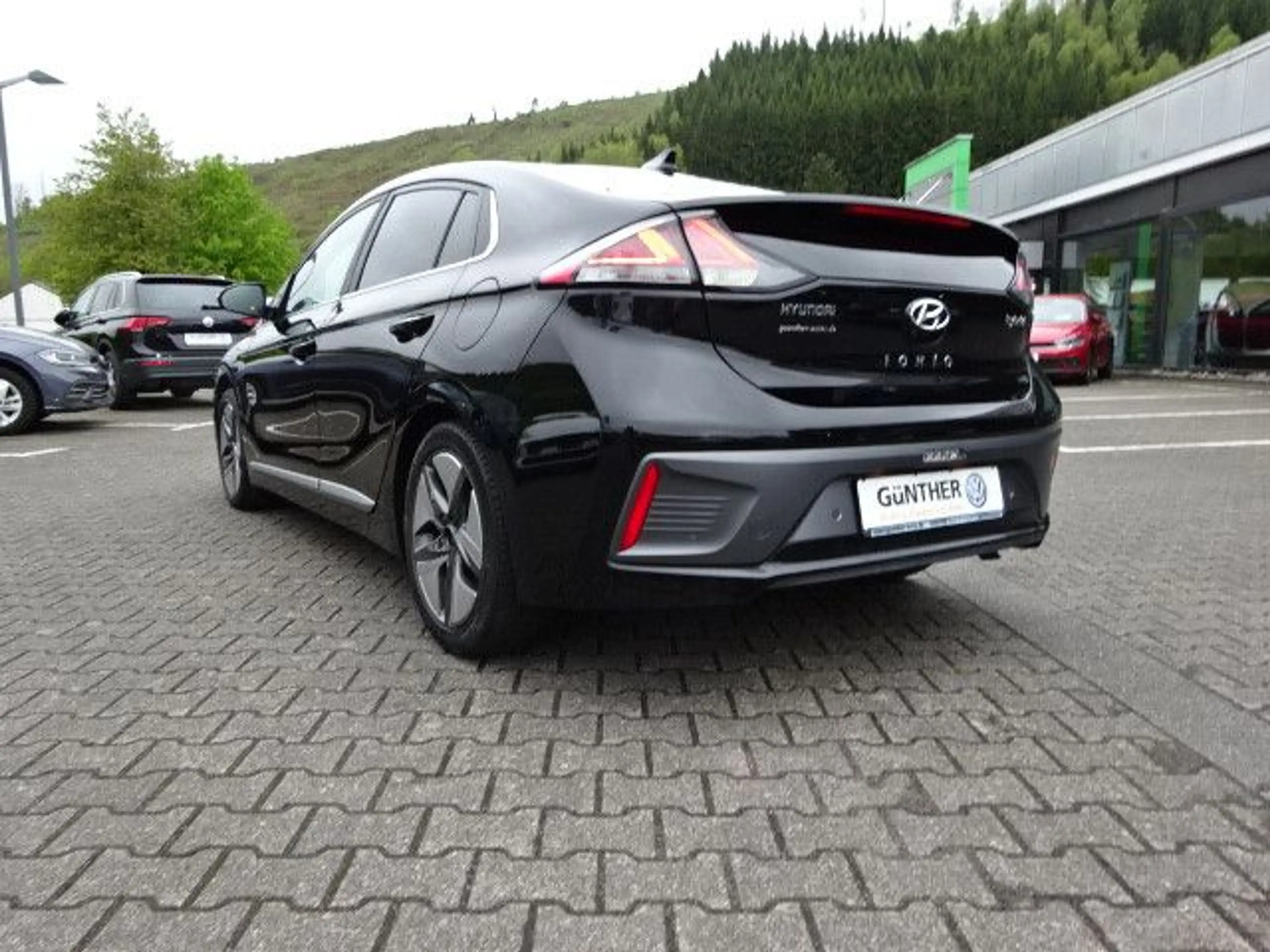 Hyundai IONIQ 1,6 GDI Premium Hybrid *LED*NAVI*LEDER — photo 4