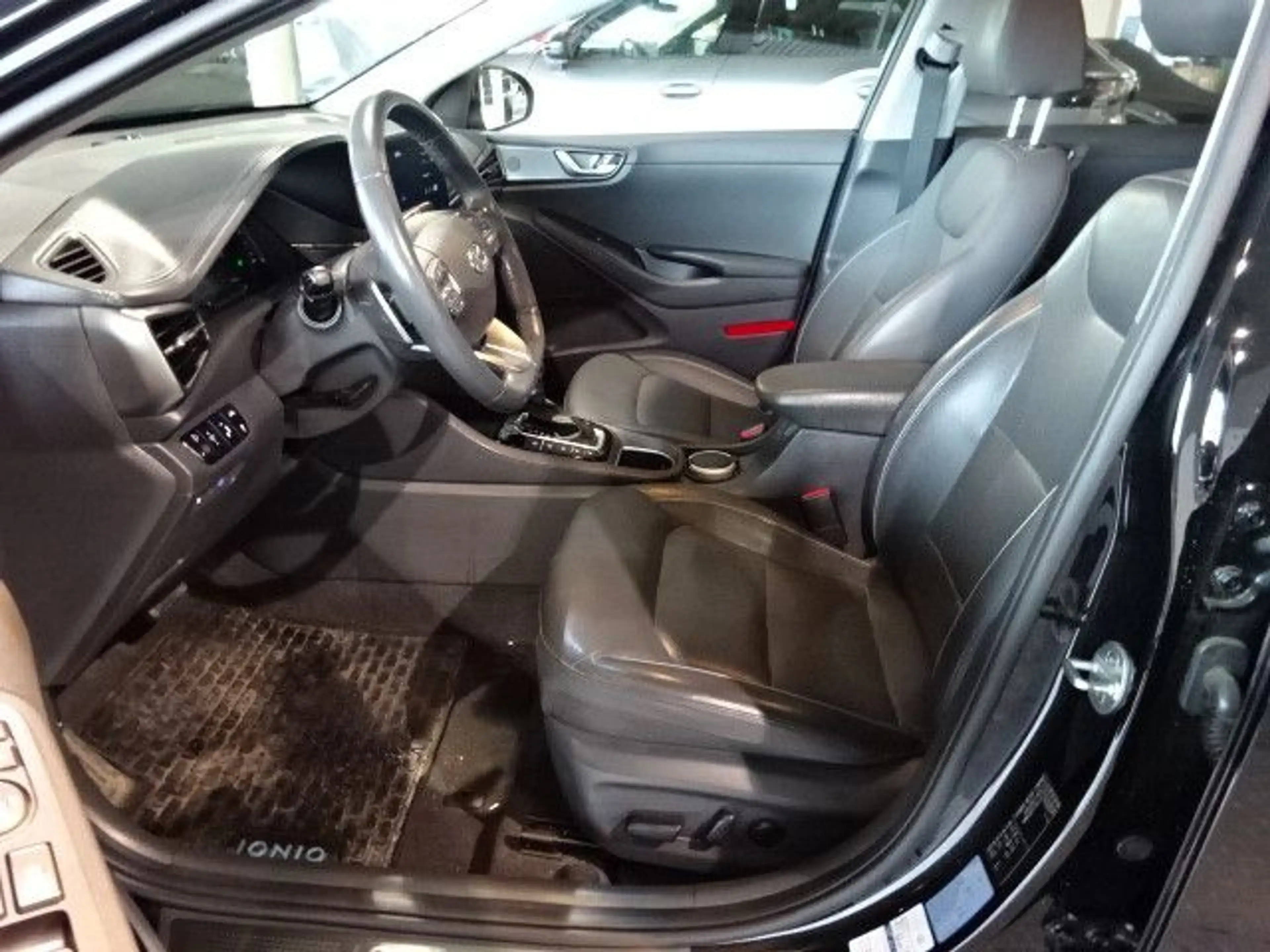 Hyundai IONIQ 1,6 GDI Premium Hybrid *LED*NAVI*LEDER — photo 8