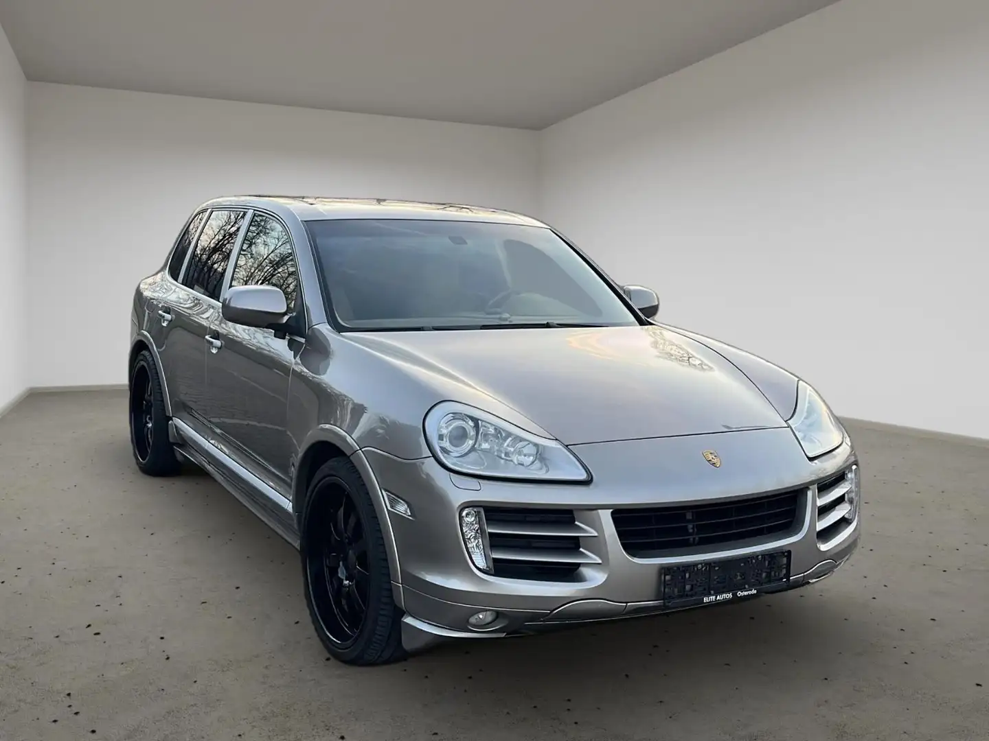 Porsche Cayenne S 4.8 V8 *TOP* *22 Zoll* *Reifen TOP* Beige - 1