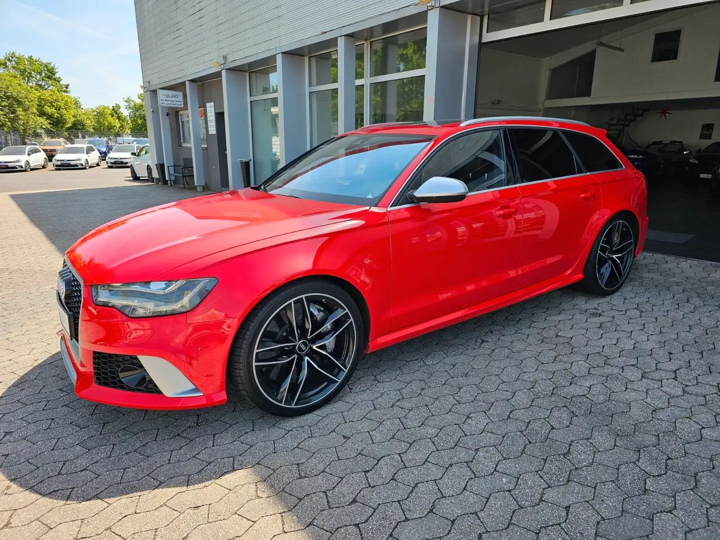Audi RS6 Avant 4.0 TFSI quattro *Voll*Massage*B&O*HUD Červená - 1