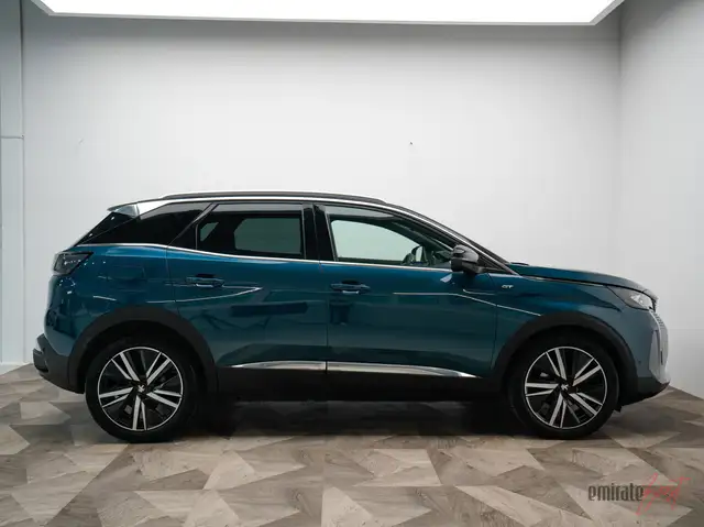 Peugeot 3008 view 5