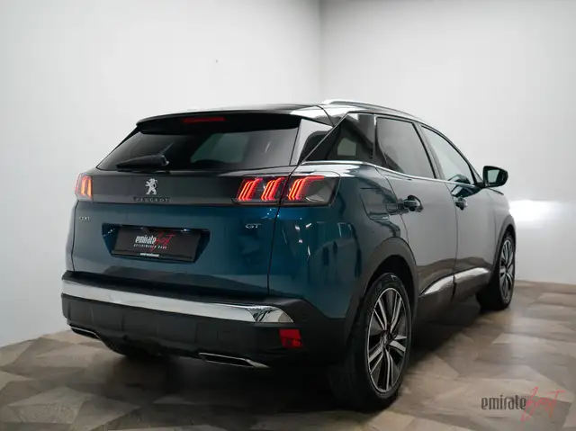 Peugeot 3008 view 2