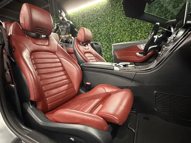 Mercedes-Benz C-Class view 15