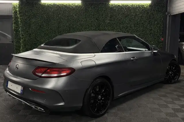 Mercedes-Benz C-Class view 5