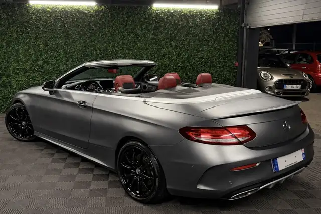 Mercedes-Benz C-Class view 7