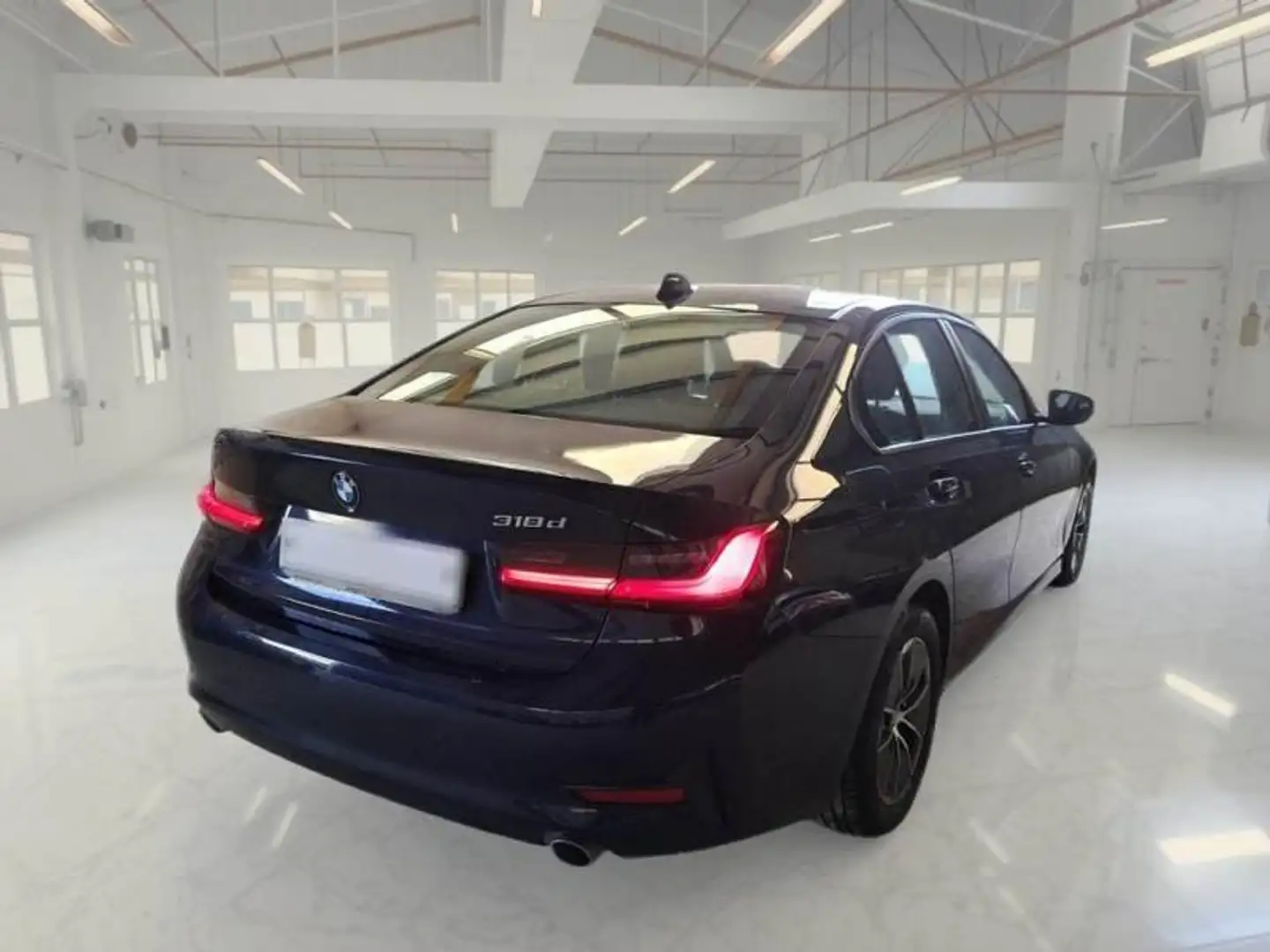 BMW 318 Serie 3 Berlina 318d mhev Business Advantage auto Bleu - 2