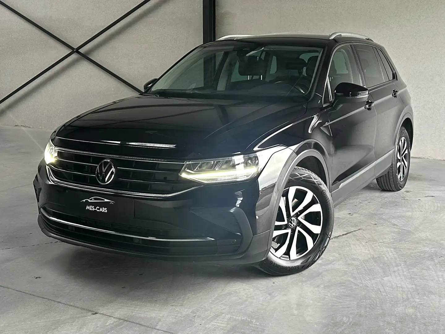 Volkswagen Tiguan Active 2.0TDI - 150CV DSG / 128.000KM 2022 Zwart - 1