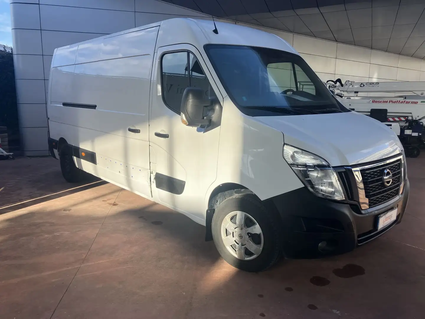 Nissan NV400 NV400 35 2.3 dCi 130CV L3H2  VAN Biały - 1