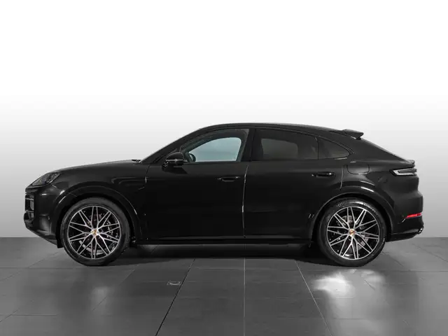 Porsche Cayenne view 2