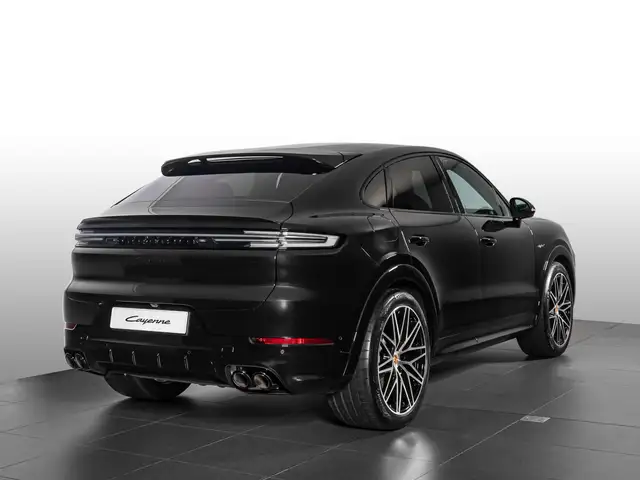 Porsche Cayenne view 5