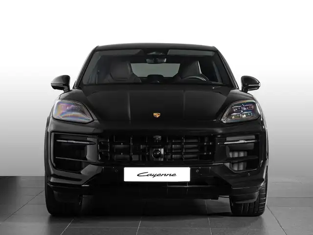Porsche Cayenne view 8