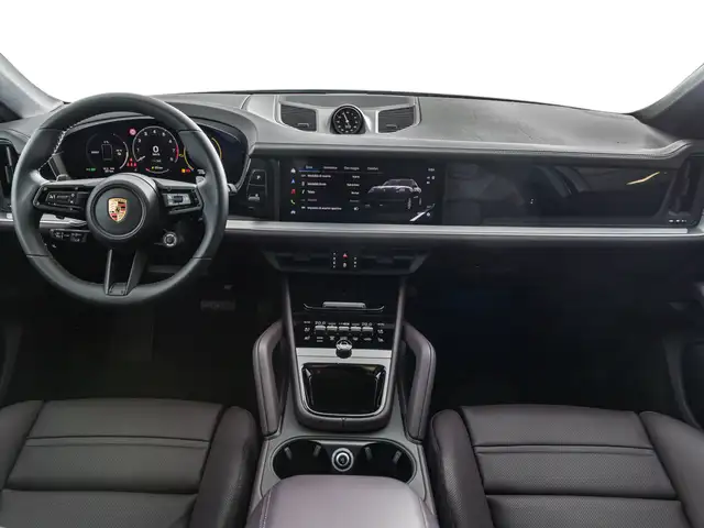 Porsche Cayenne view 11