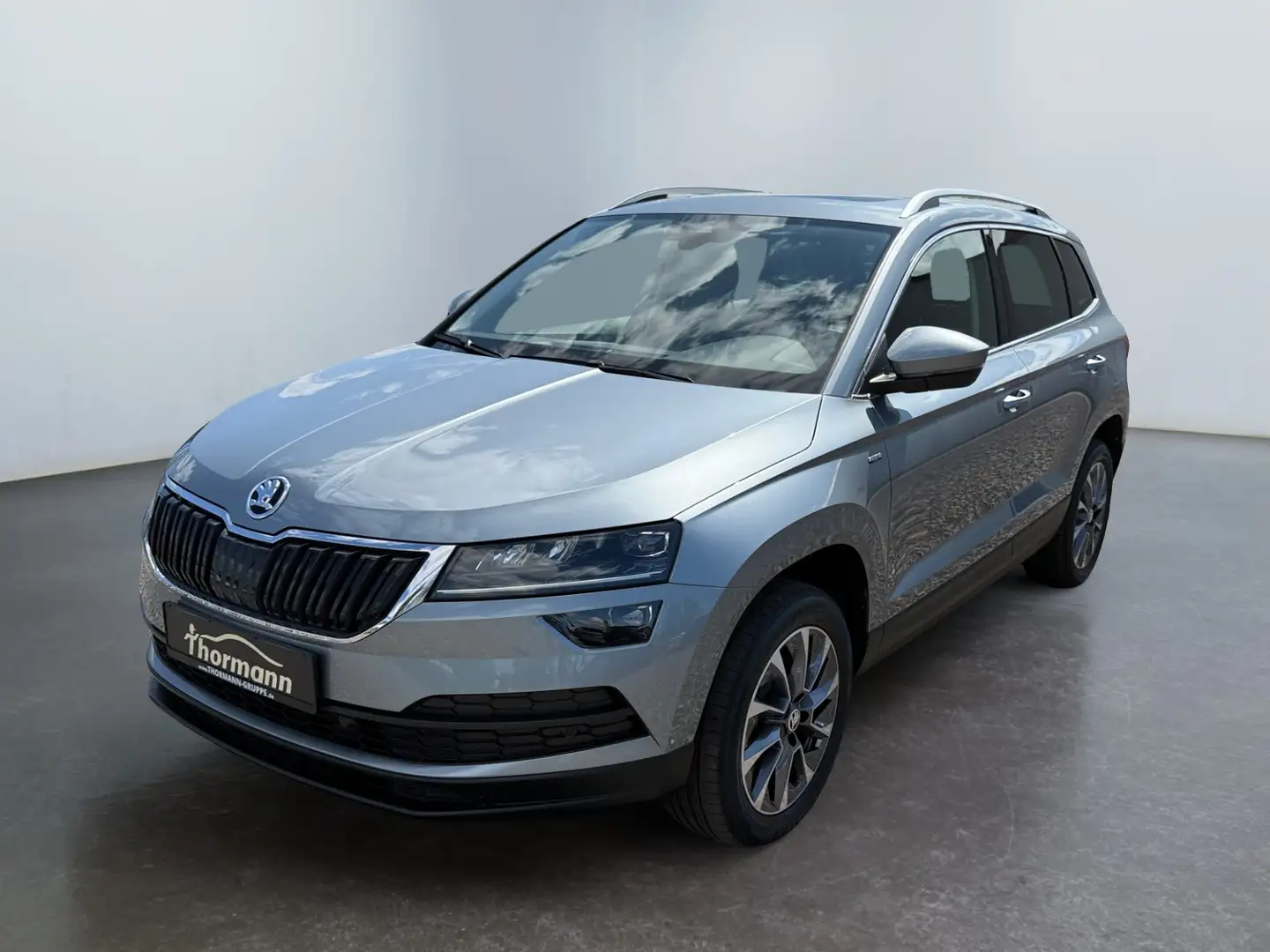 Skoda Karoq Drive 125 1.5 TSI ACT AHK,Navi,Panoramadach Grau - 2