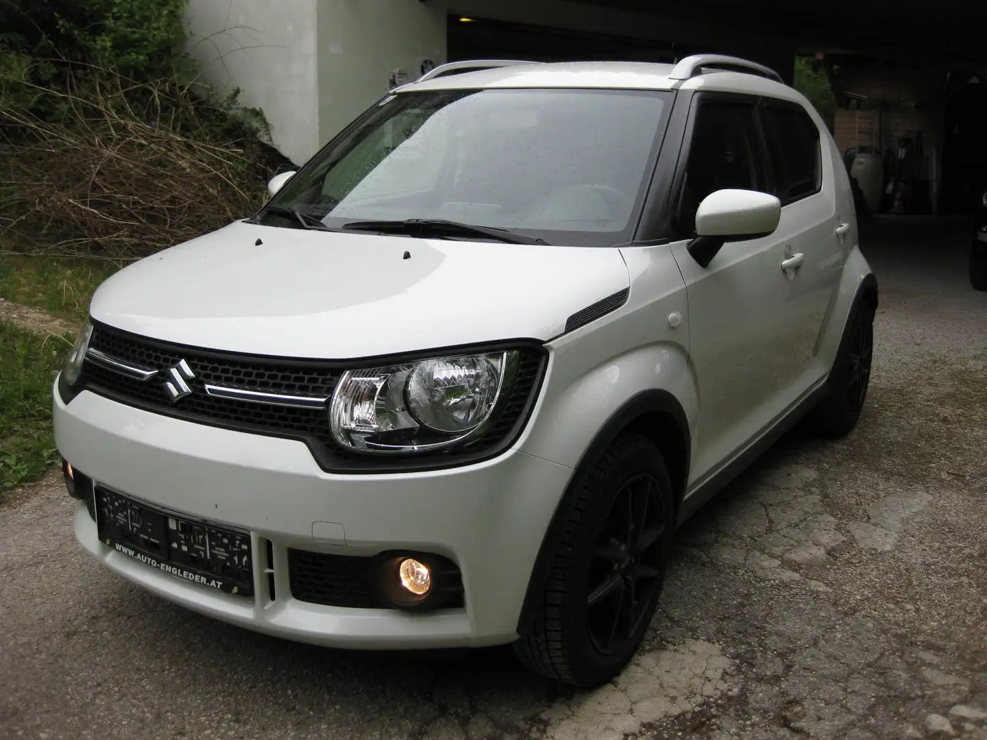 Suzuki Ignis Ignis 1,2 DualJet Shine 4WD Shine Weiß - 2