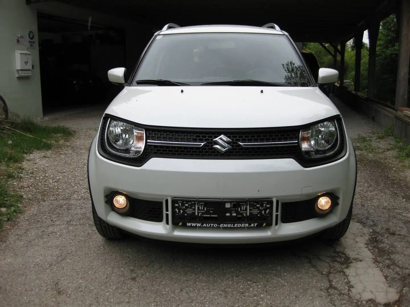 Suzuki Ignis Ignis 1,2 DualJet Shine 4WD Shine Weiß - 1