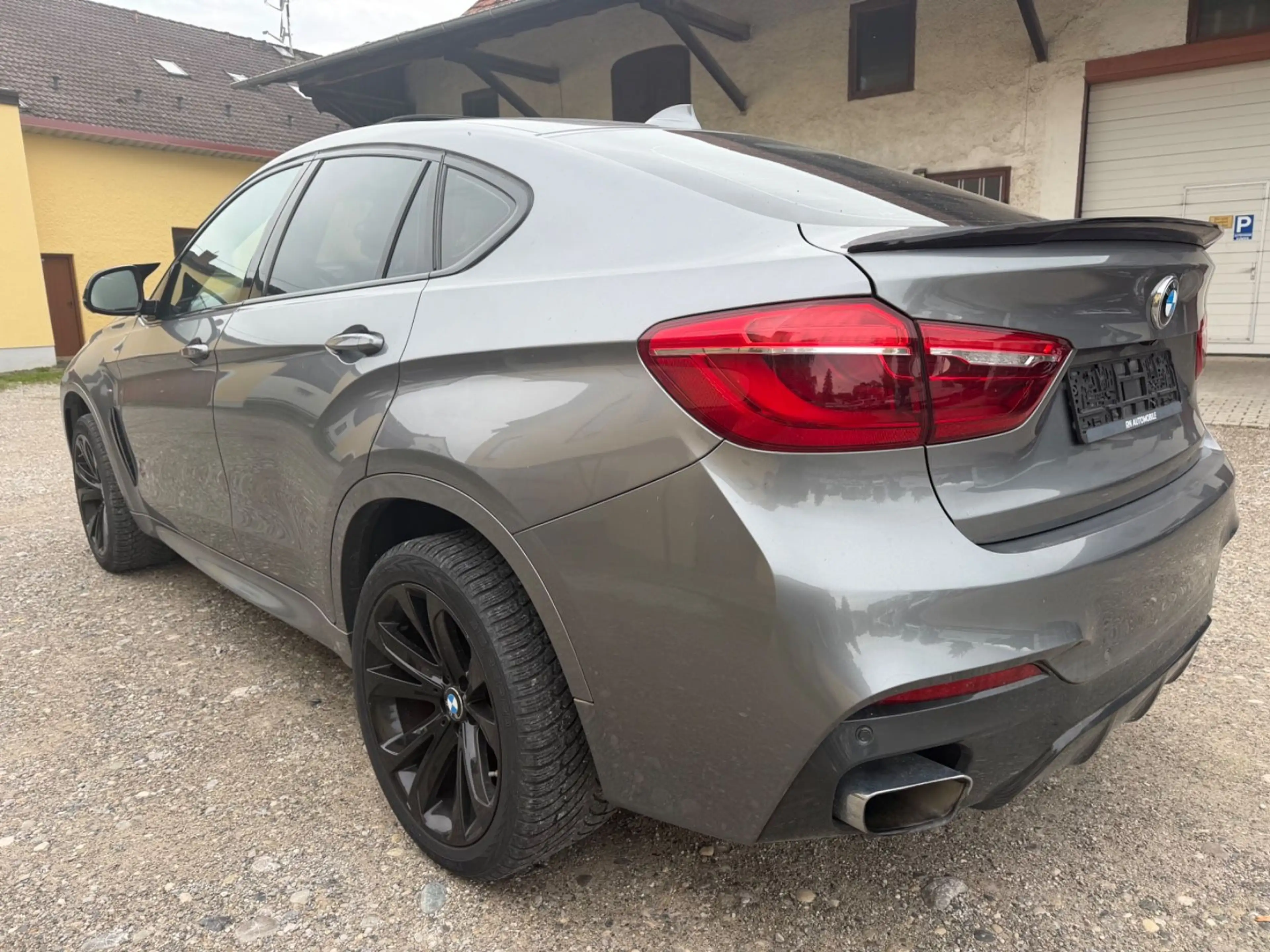 BMW X6 xDrive 50 i M Sportpaket Individual — photo 3