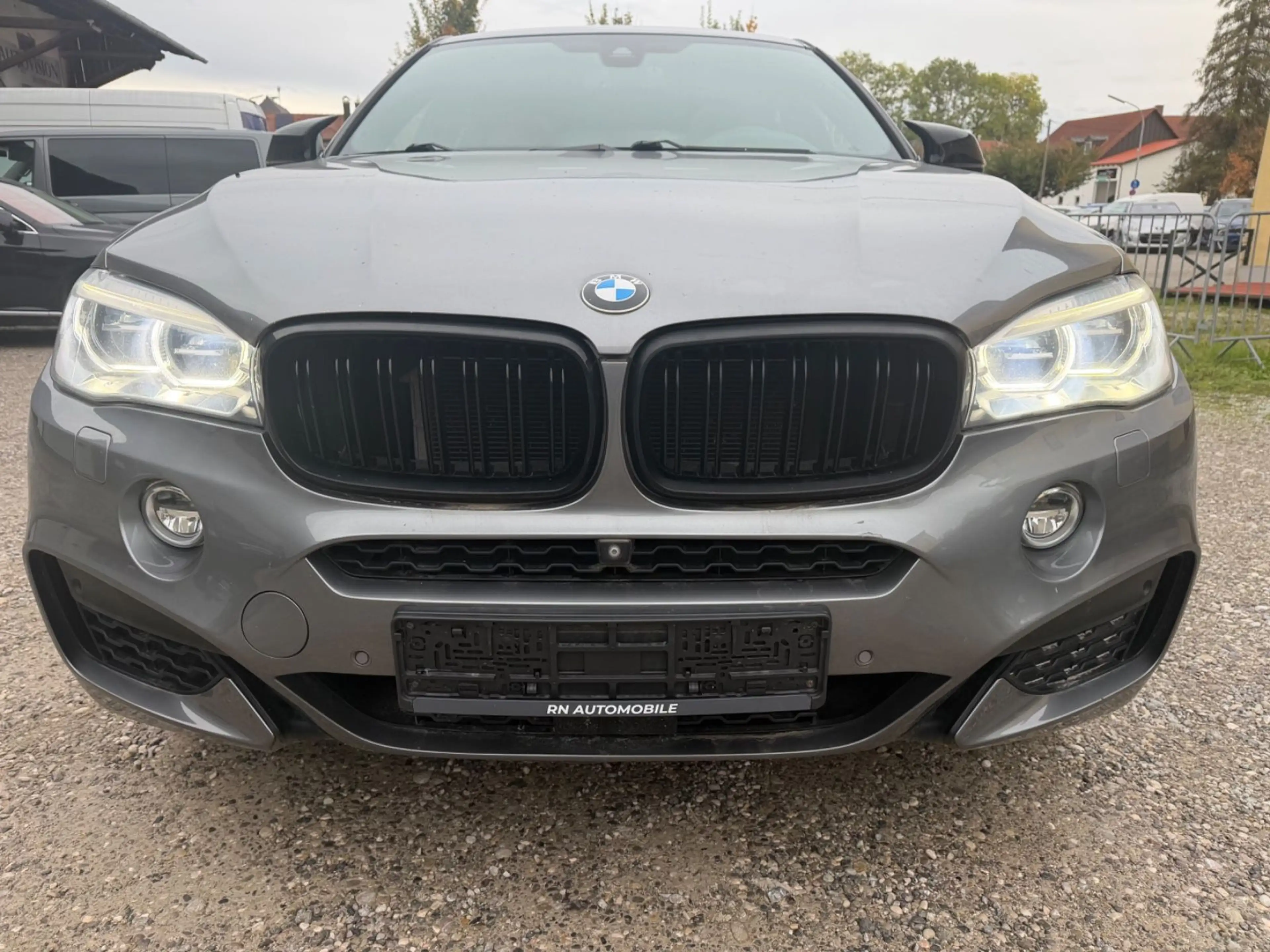 BMW X6 xDrive 50 i M Sportpaket Individual — photo 7