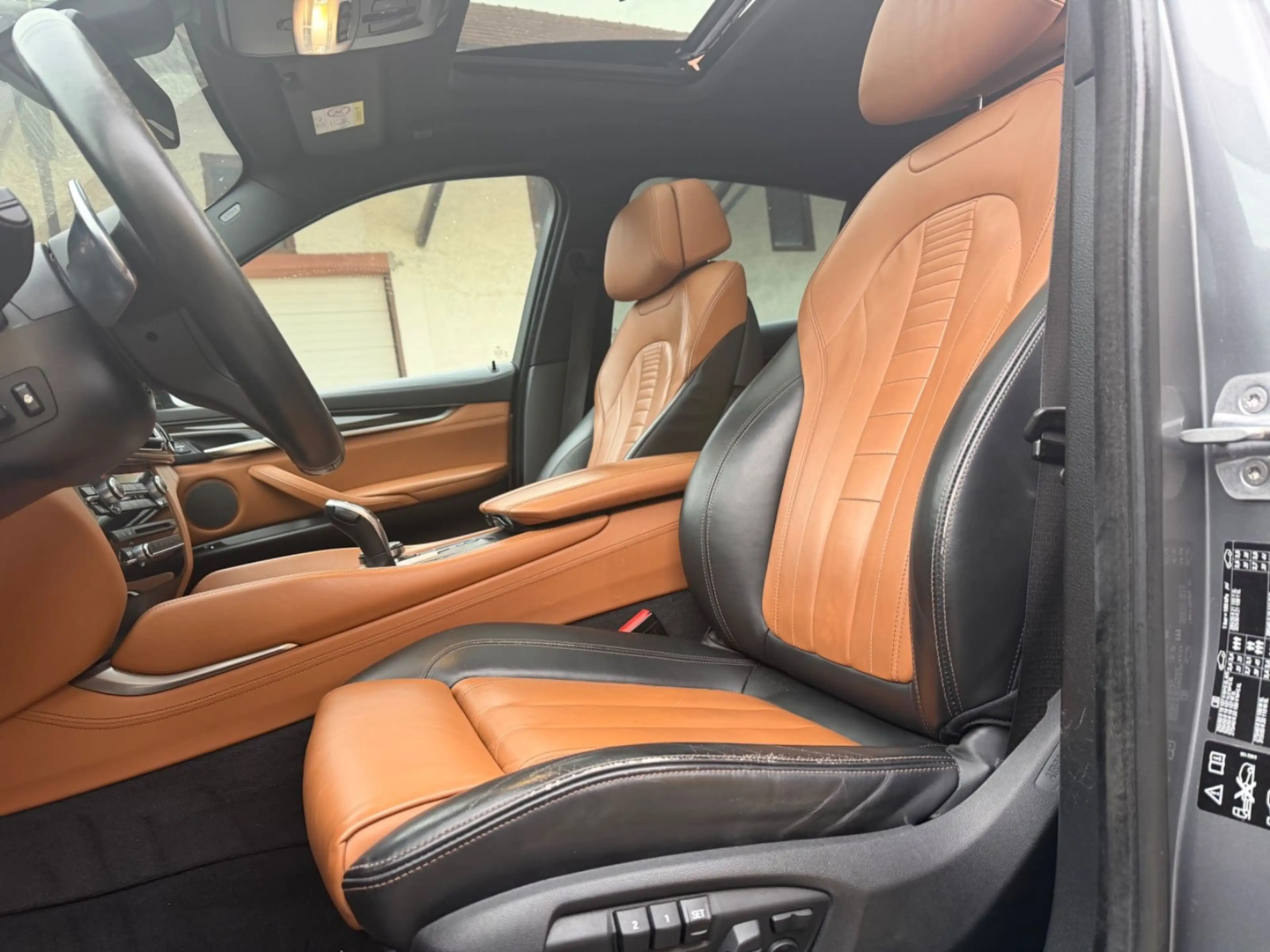 BMW X6 xDrive 50 i M Sportpaket Individual — photo 11