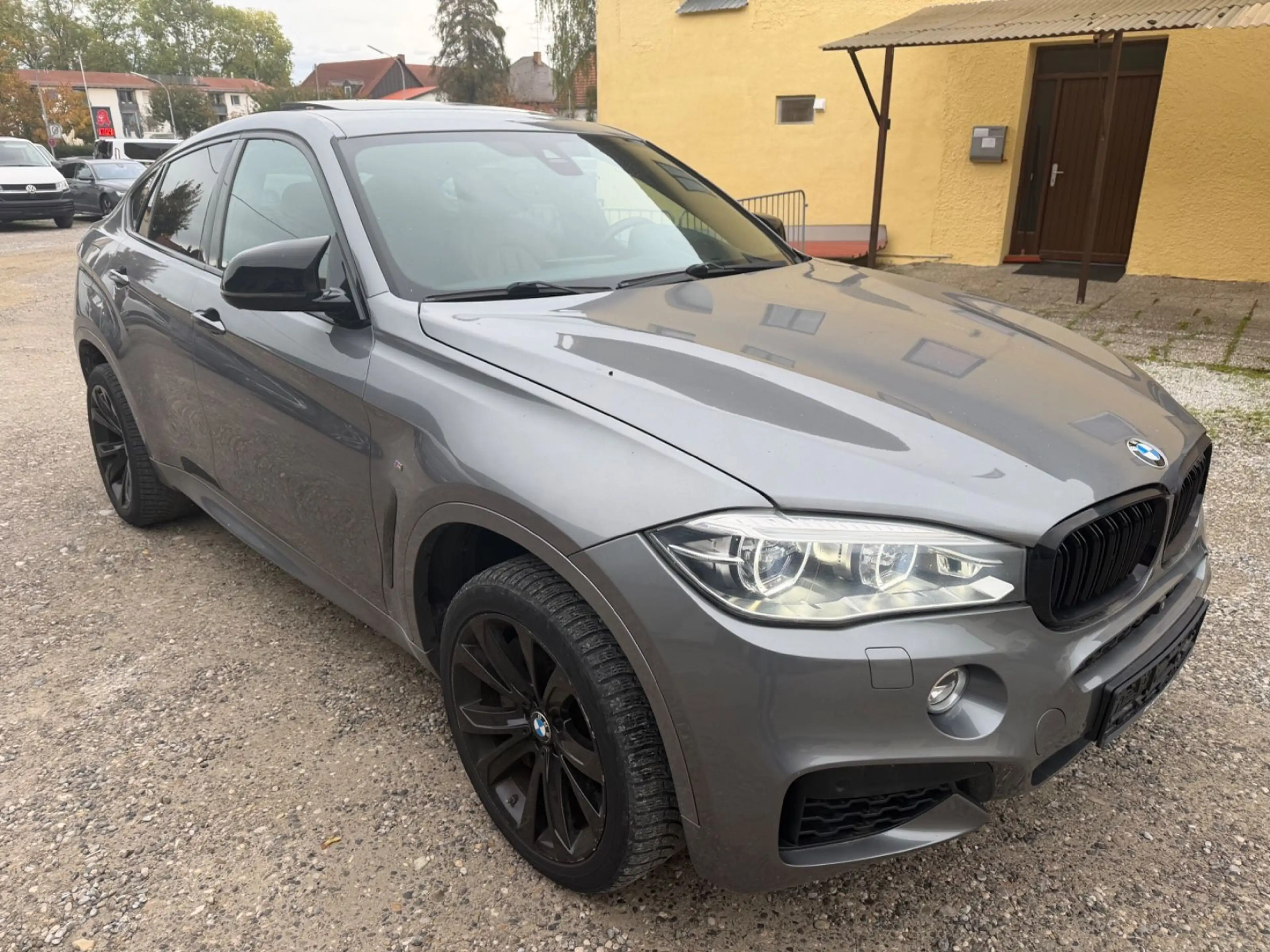 BMW X6 xDrive 50 i M Sportpaket Individual — photo 6