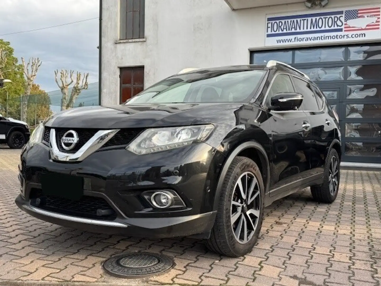 Nissan X-Trail X-Trail 1.6 dCi 4WD Tekna Nero - 1